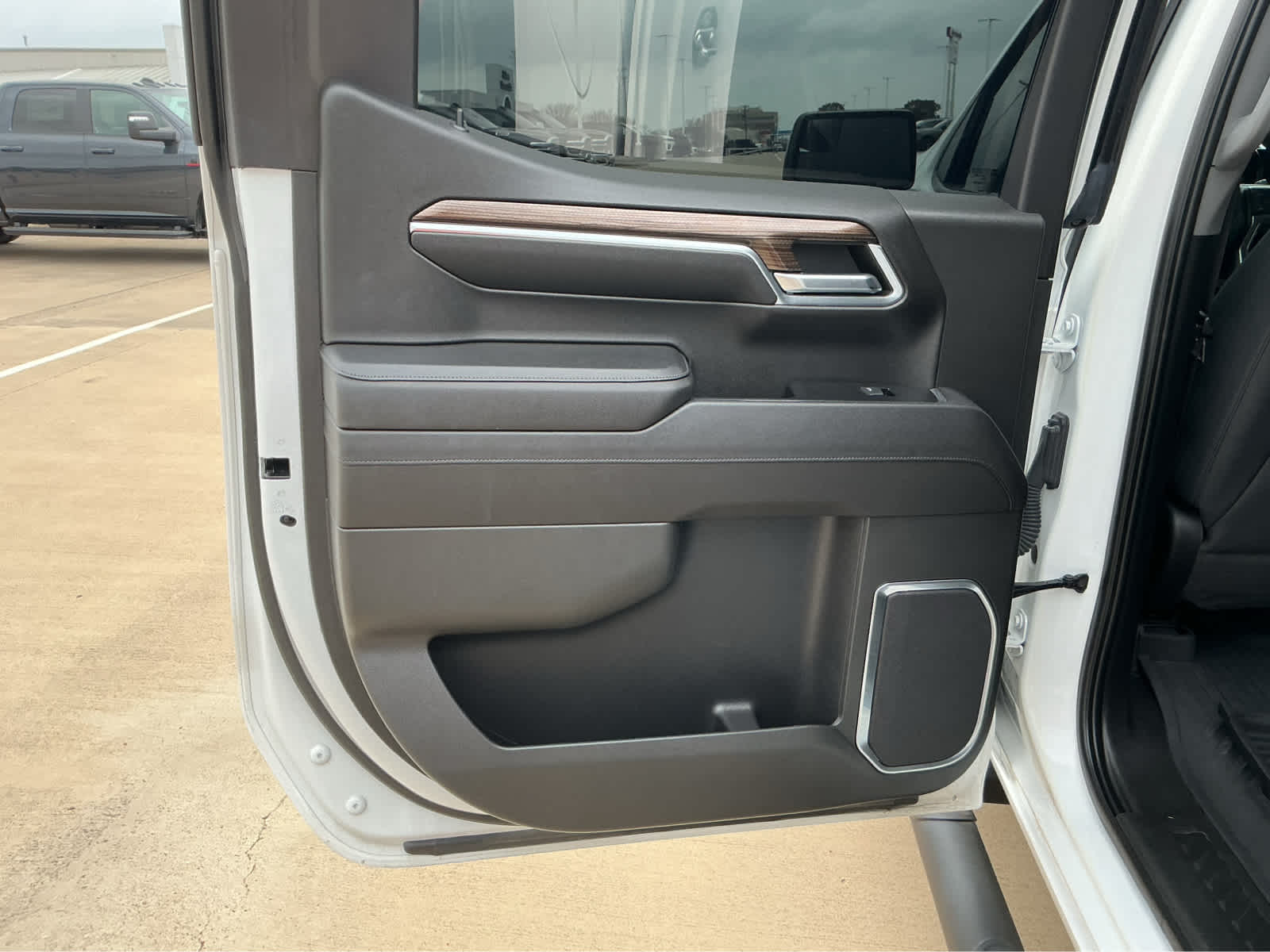 Used Car 2023 Chevrolet Silverado 1500  Lt Trail Boss For Sale Under $50,000 In Waco, Texas