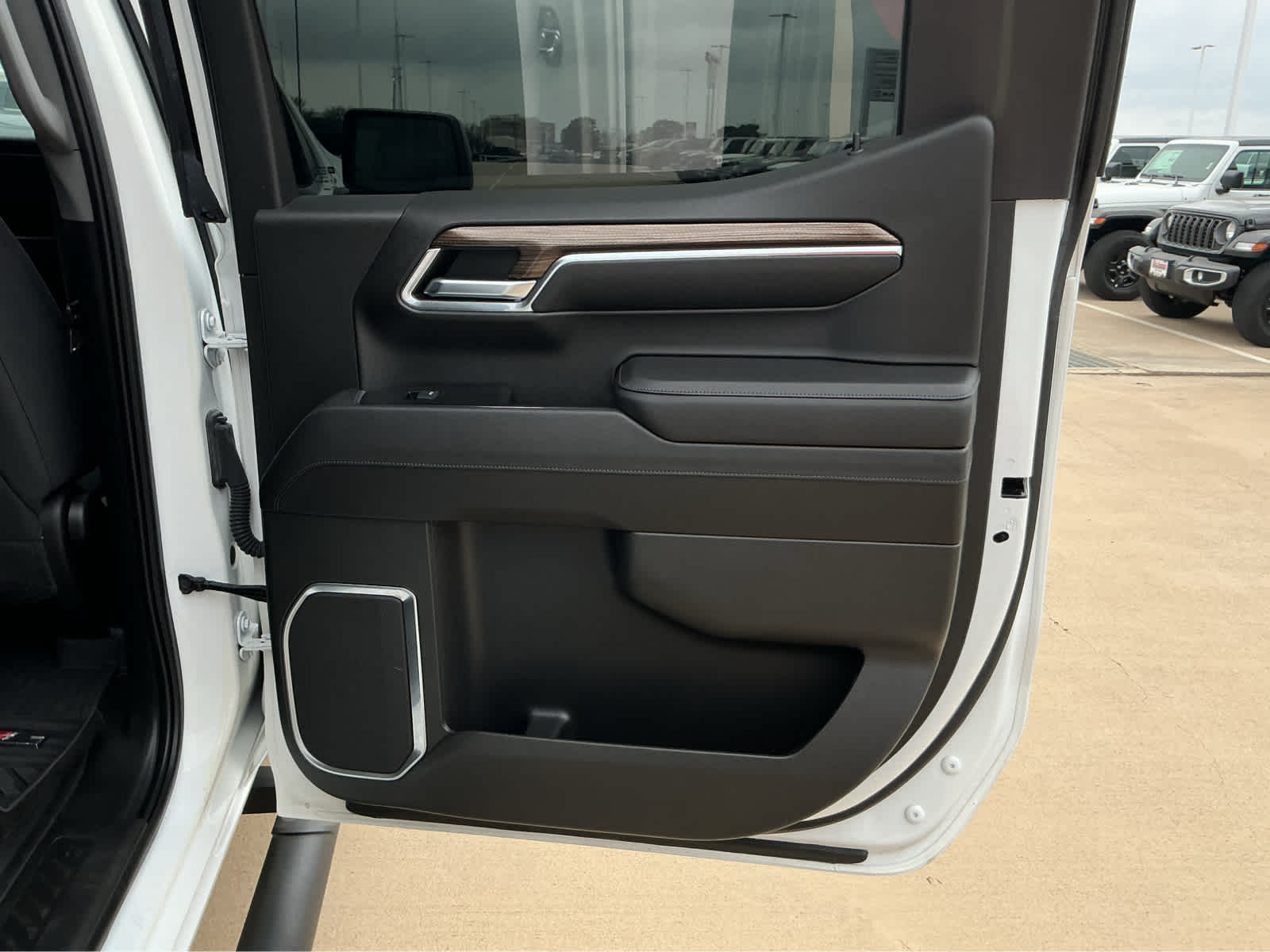 Used Car 2023 Chevrolet Silverado 1500  Lt Trail Boss For Sale Under $50,000 In Waco, Texas