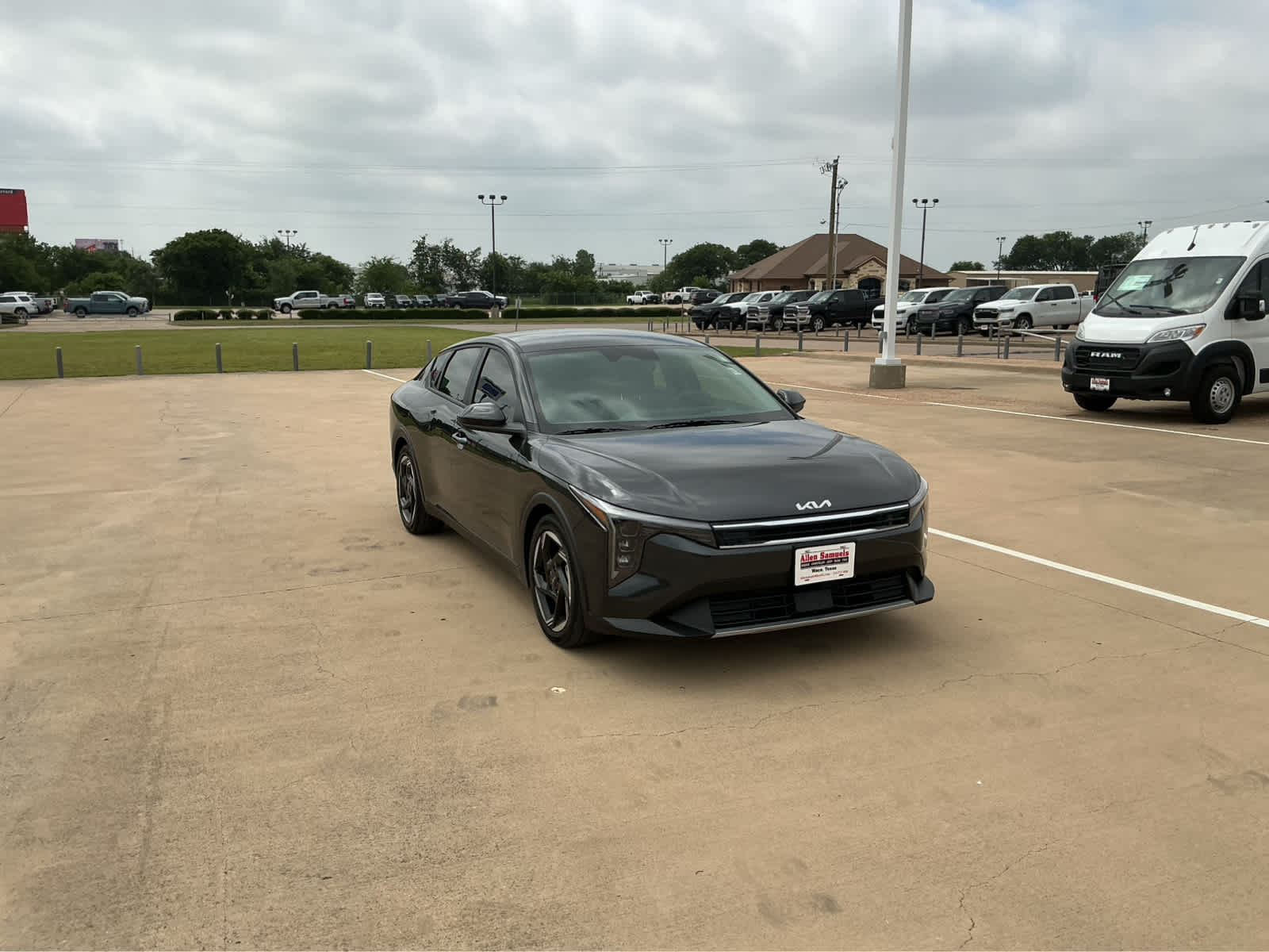 used 2026 Kia K4 car, priced at $25,620