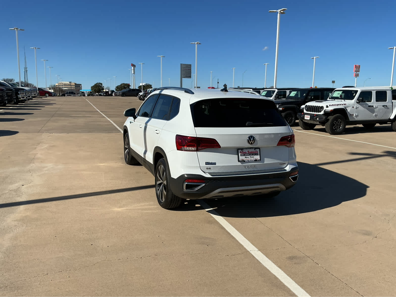 Used Car 2022 Volkswagen Taos  Se For Sale Under $20,000 In Waco, Texas