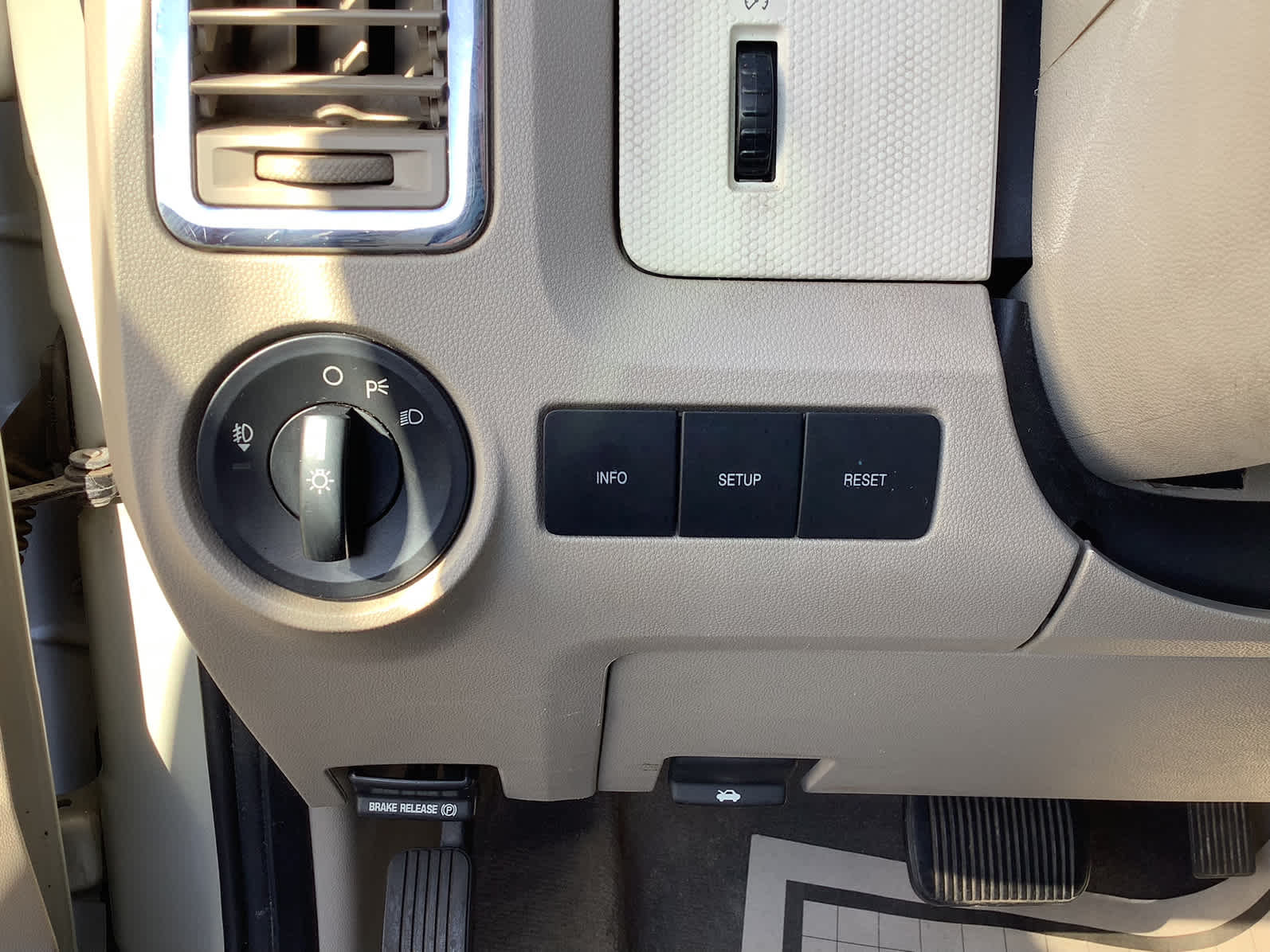 Used Car 2009 Mercury Mariner  Fwd 4dr I4 For Sale Under $10,000 In Waco, Texas