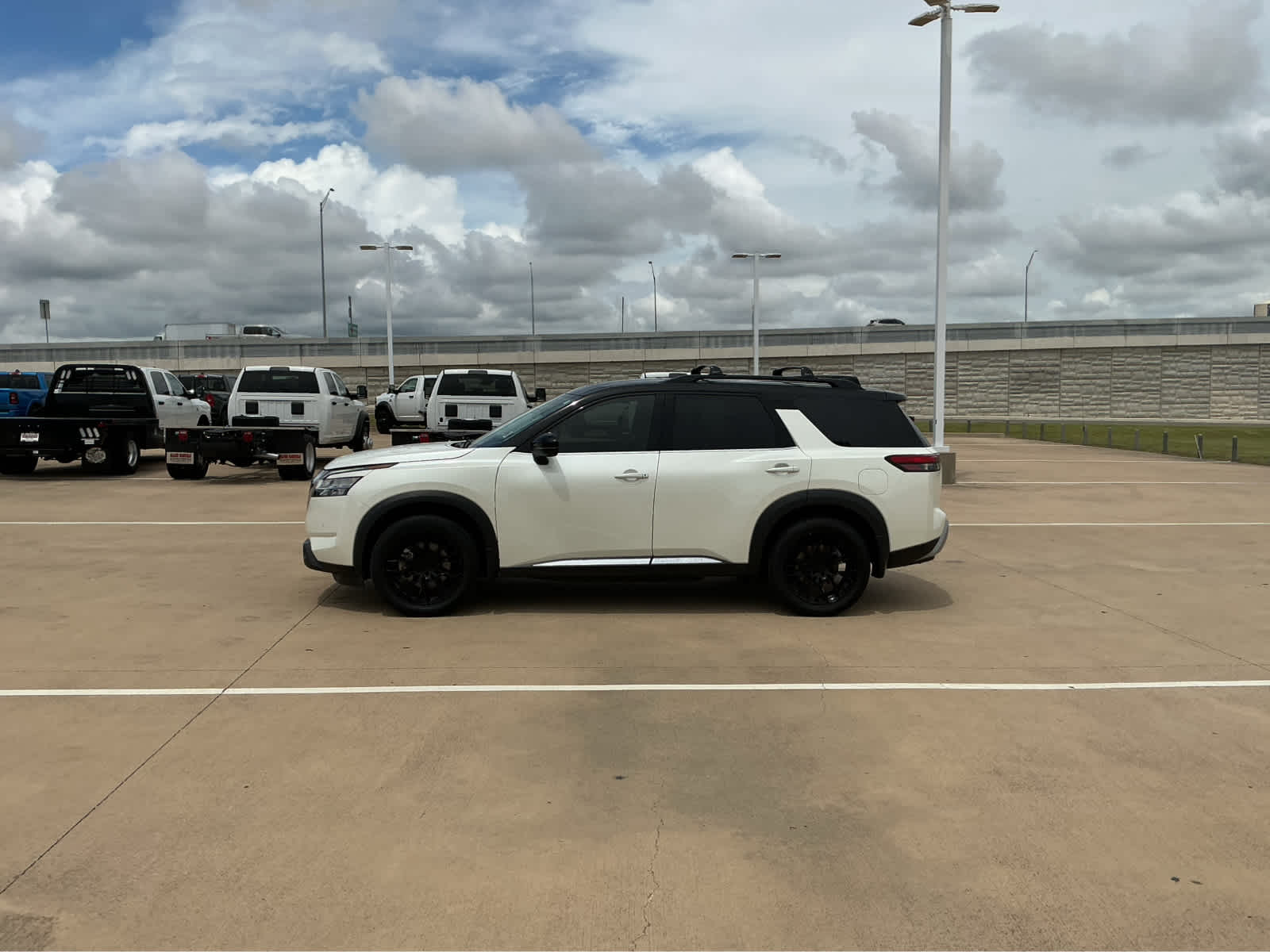 Used Car 2023 Nissan Pathfinder  Platinum For Sale Under $40,000 In Waco, Texas