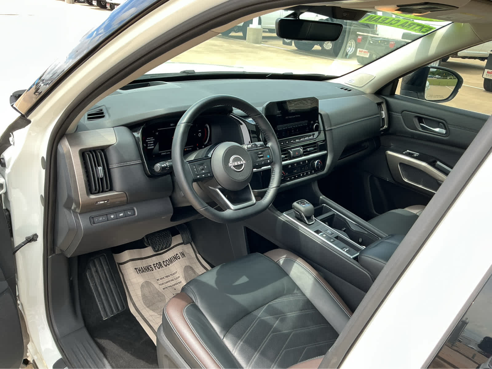 Used Car 2023 Nissan Pathfinder  Platinum For Sale Under $40,000 In Waco, Texas