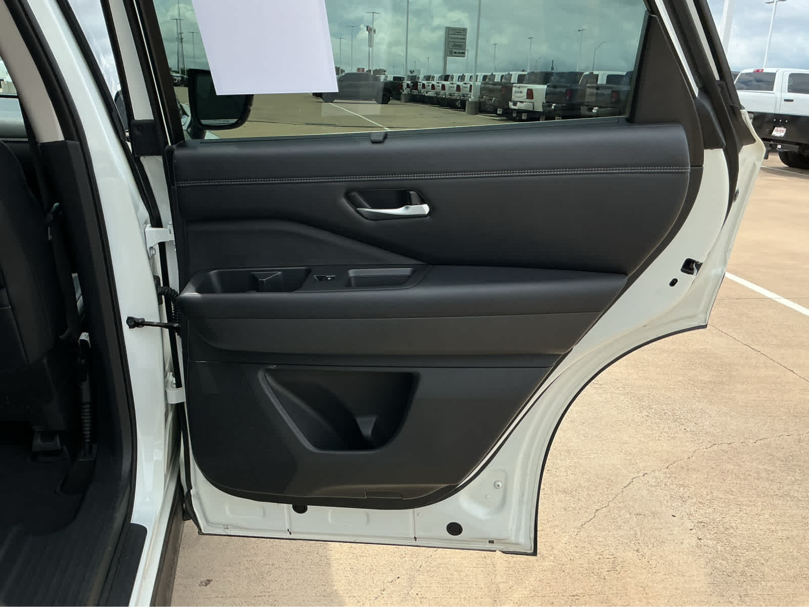 Used Car 2023 Nissan Pathfinder  Platinum For Sale Under $40,000 In Waco, Texas