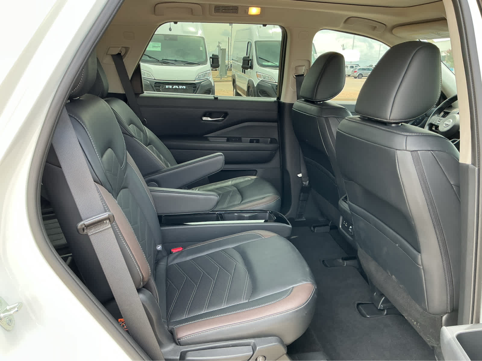 Used Car 2023 Nissan Pathfinder  Platinum For Sale Under $40,000 In Waco, Texas