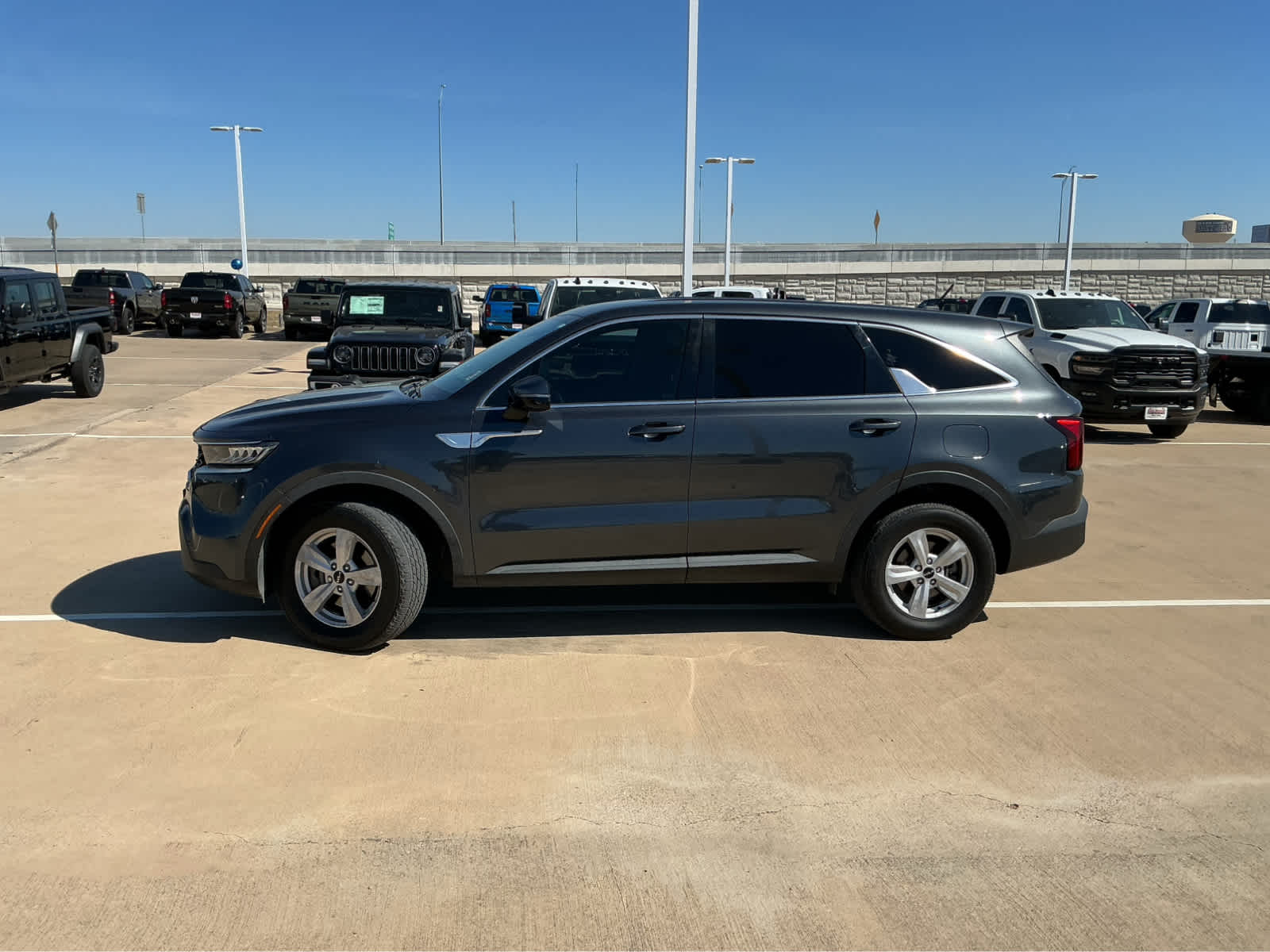 Used Car 2022 Kia Sorento  Lx For Sale Under $20,000 In Waco, Texas
