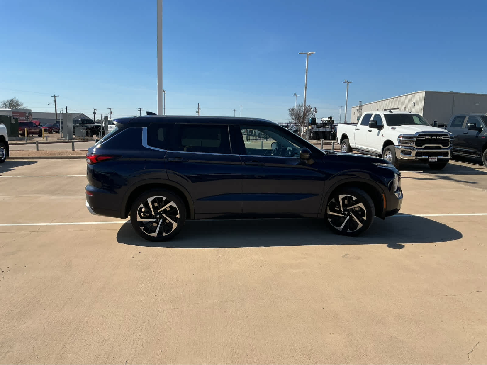 Used Car 2022 Mitsubishi Outlander  Sel For Sale Under $25,000 In Waco, Texas