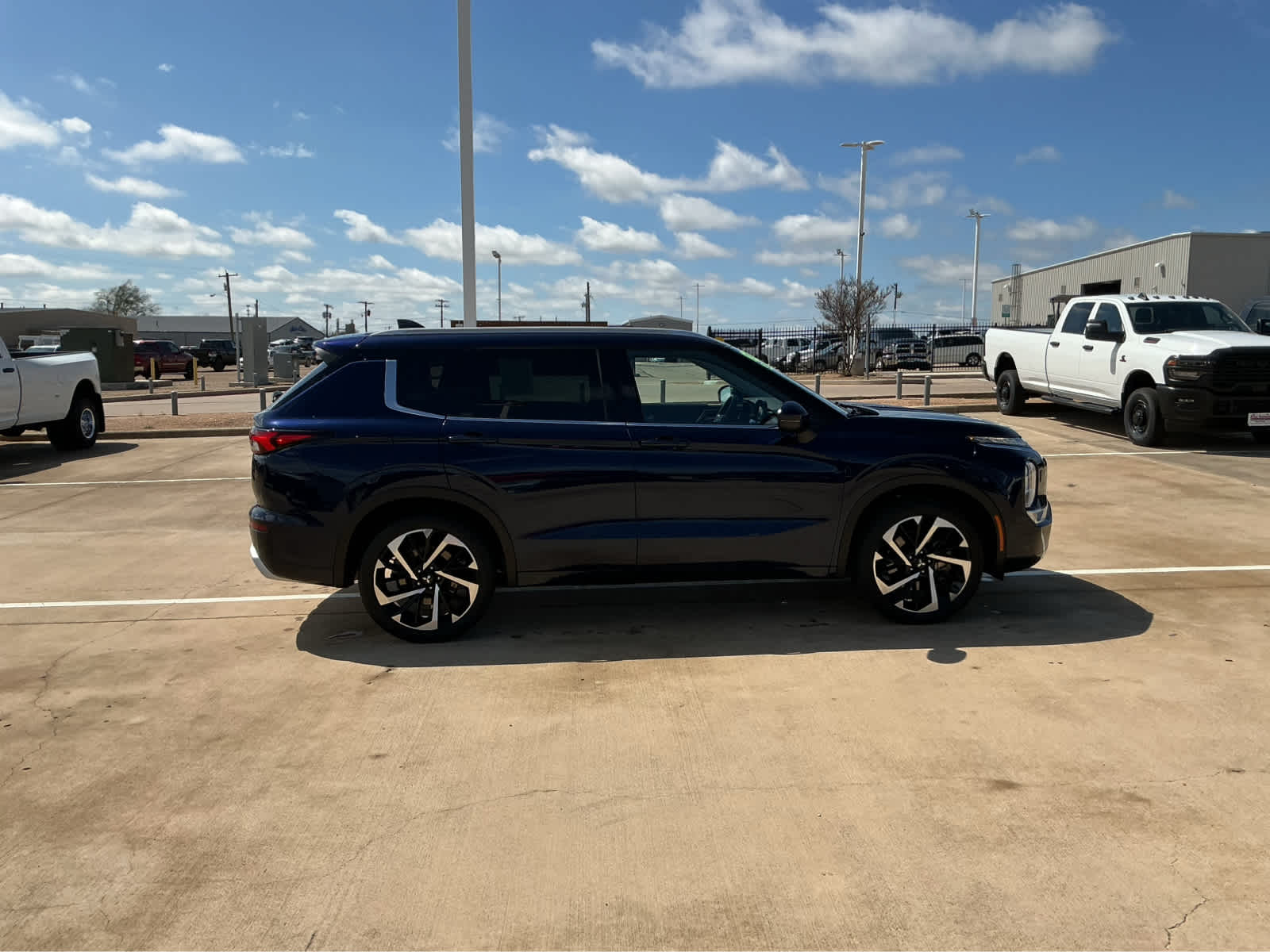 used 2022 Mitsubishi Outlander car, priced at $22,660