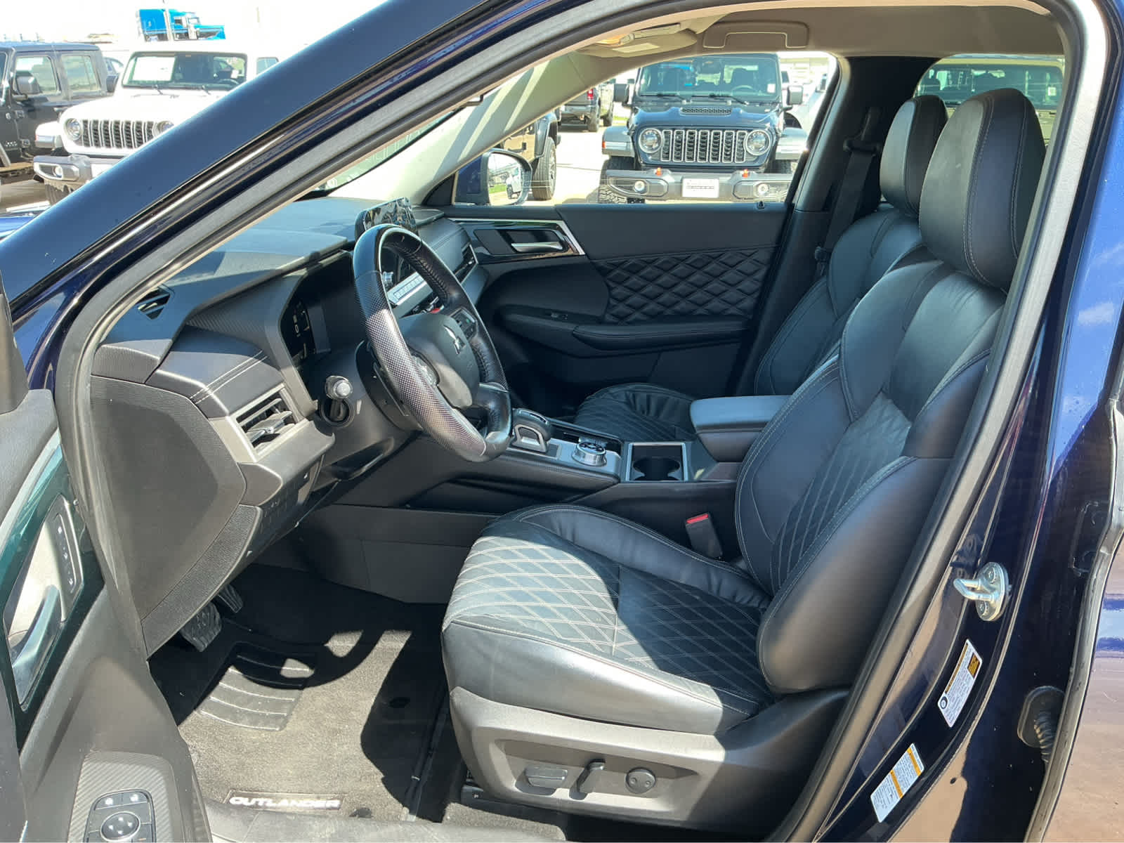 used 2022 Mitsubishi Outlander car, priced at $22,660