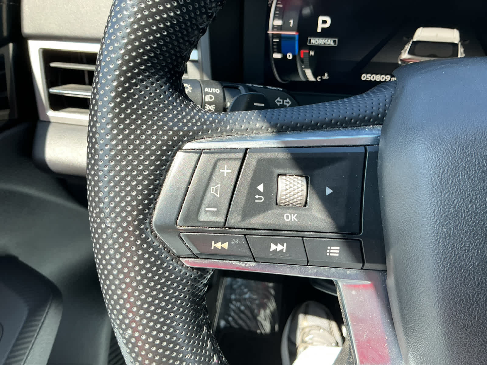 used 2022 Mitsubishi Outlander car, priced at $22,660