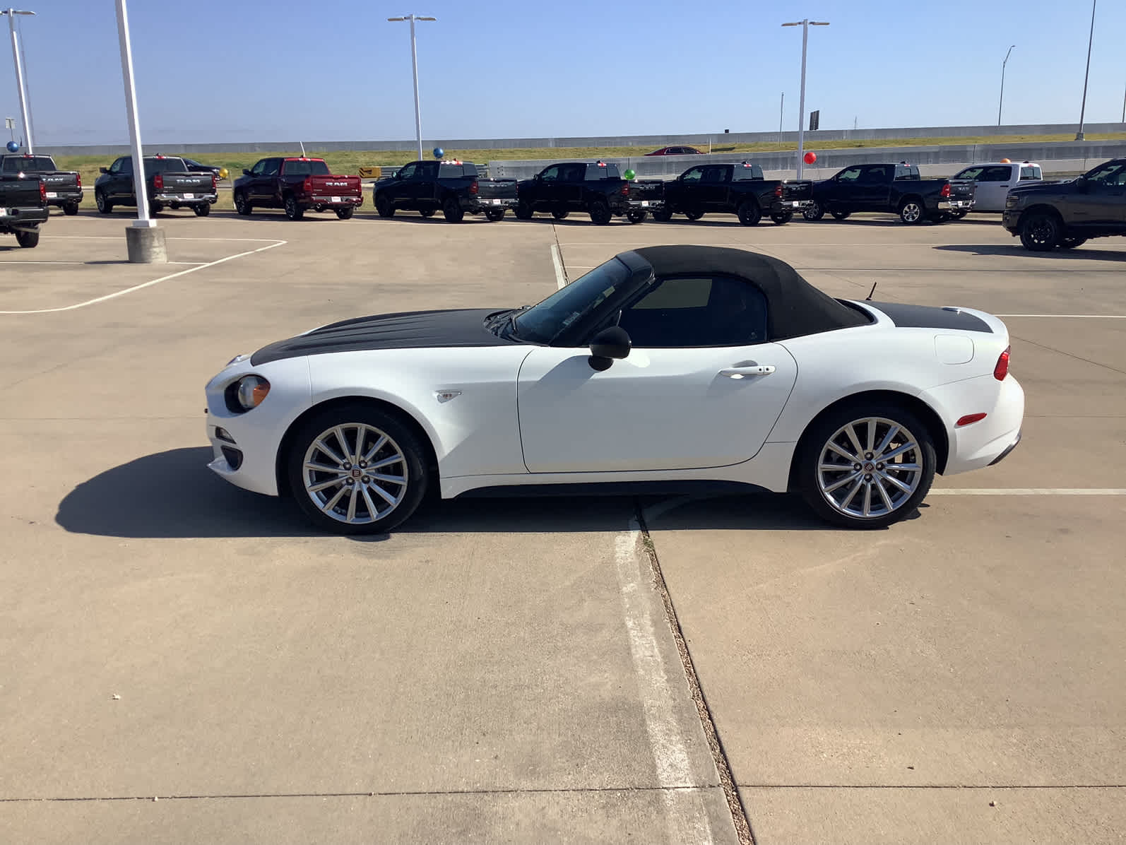 Used Car 2017 Fiat 124 Spider  Lusso For Sale Under $20,000 In Waco, Texas