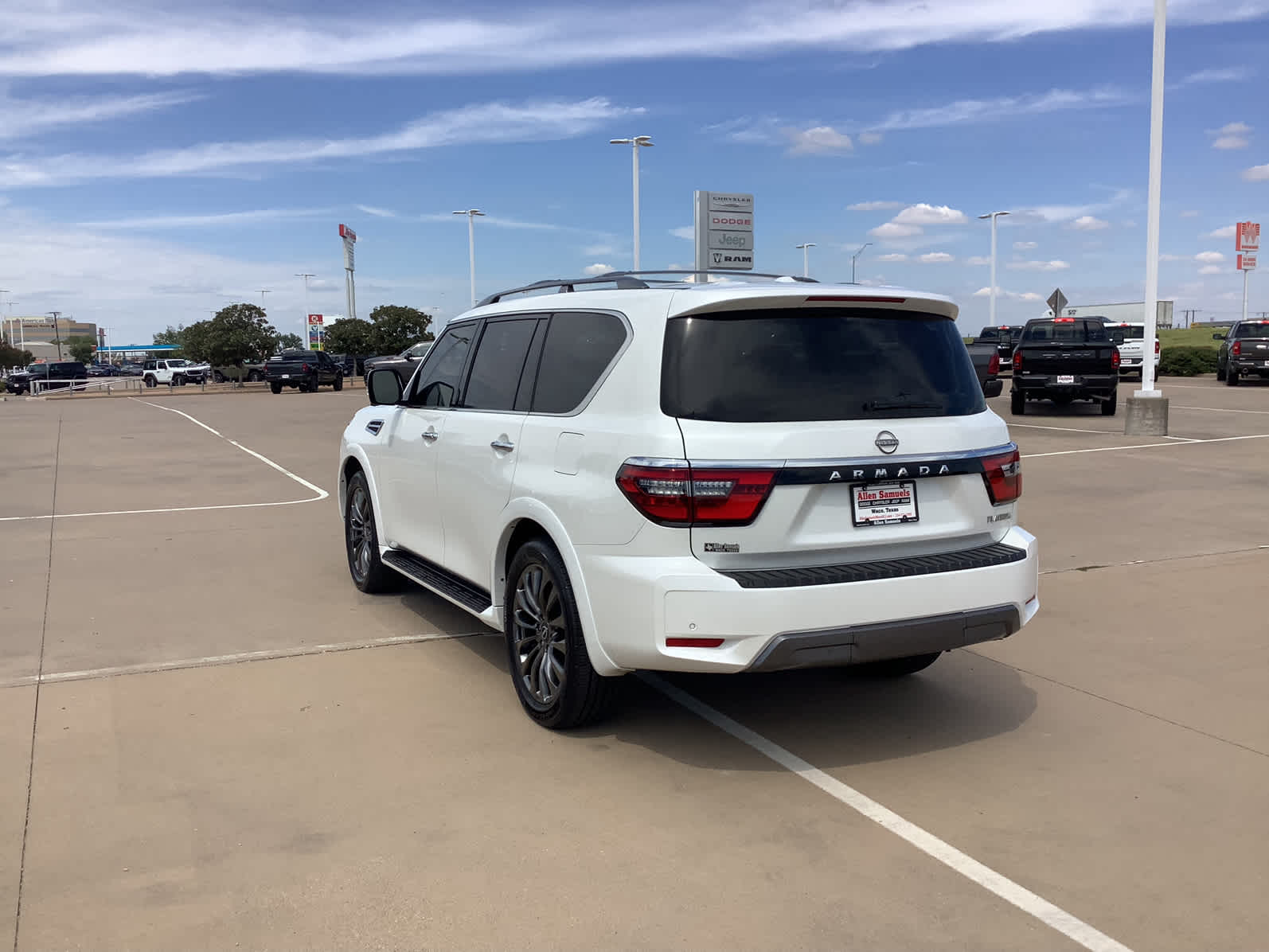 Used Car 2023 Nissan Armada  Platinum For Sale Under $50,000 In Waco, Texas