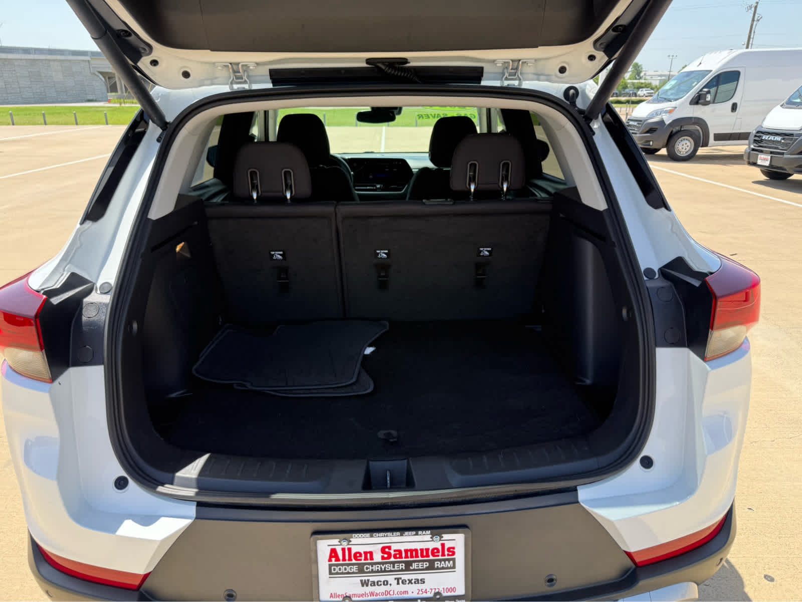 used 2024 Chevrolet TrailBlazer car, priced at $24,450