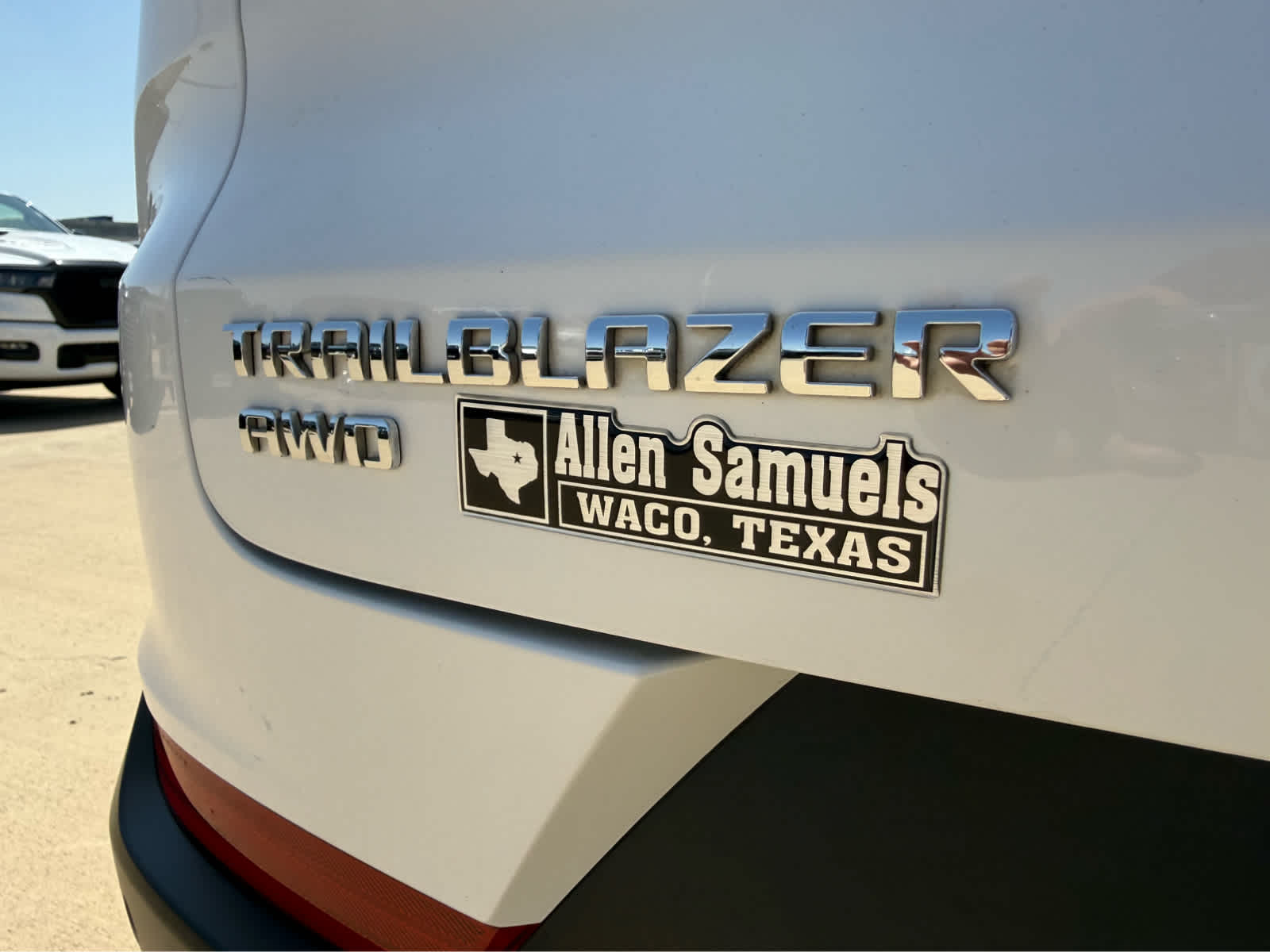 used 2024 Chevrolet TrailBlazer car, priced at $24,450