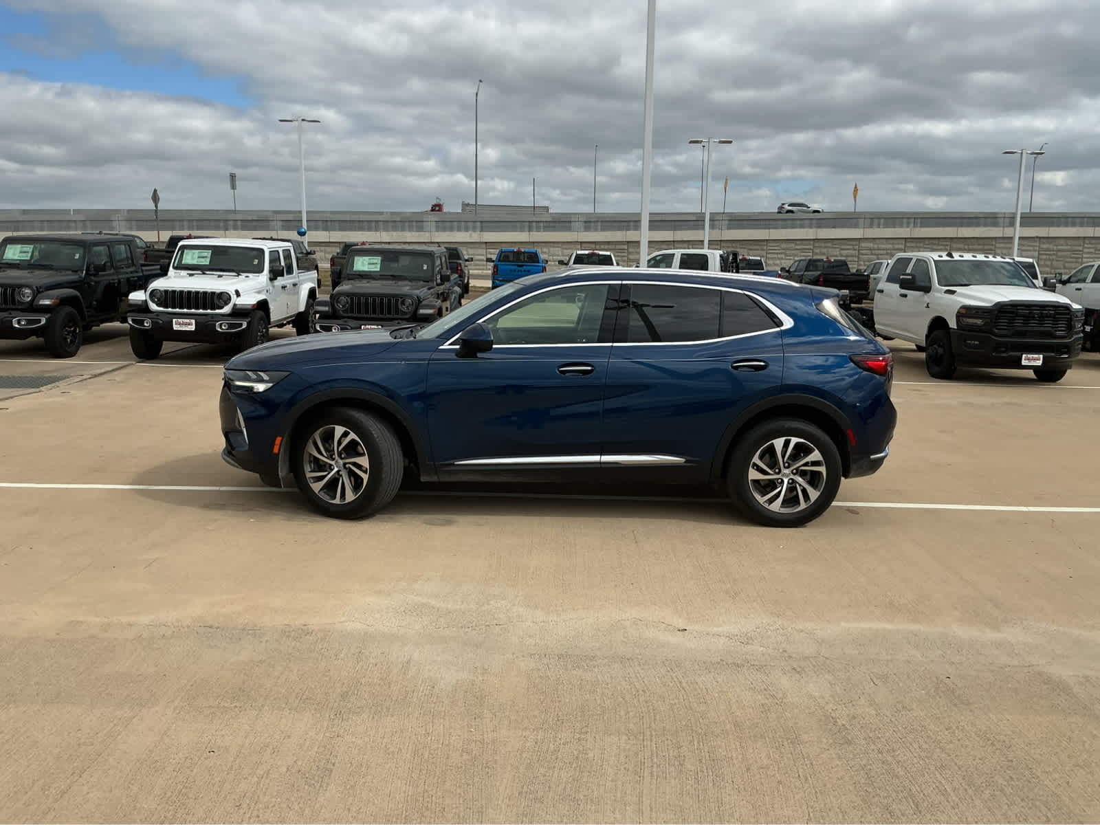 Used Car 2023 Buick Envision  Essence For Sale Under $30,000 In Waco, Texas
