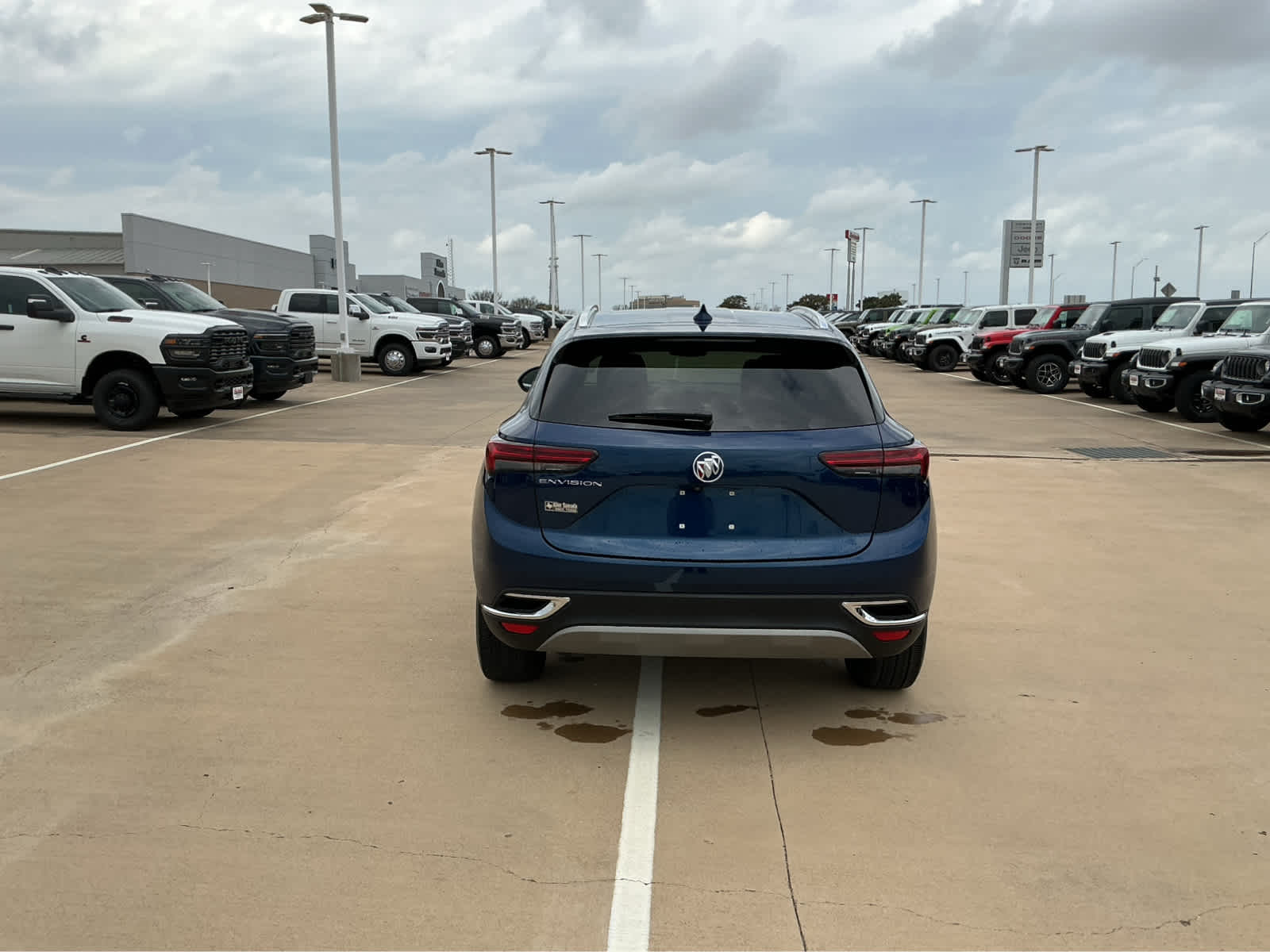 used 2023 Buick Envision car, priced at $27,650