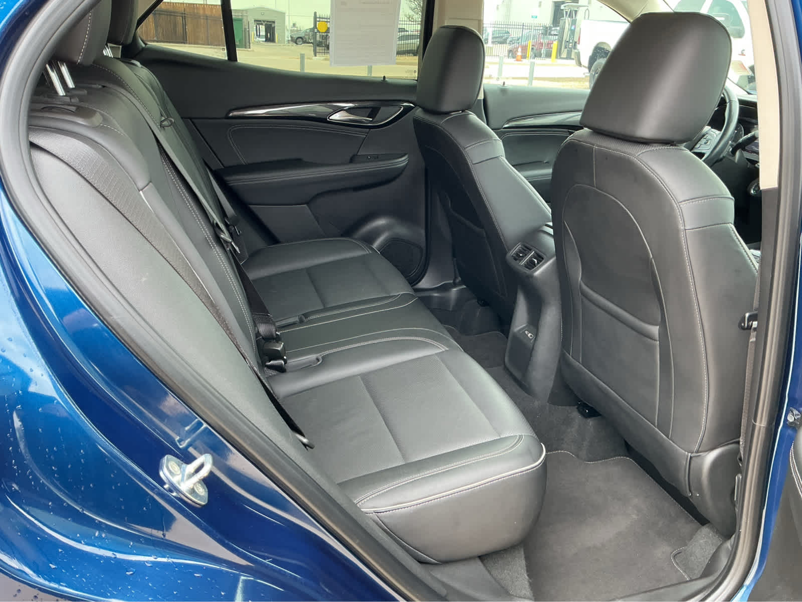 used 2023 Buick Envision car, priced at $27,650