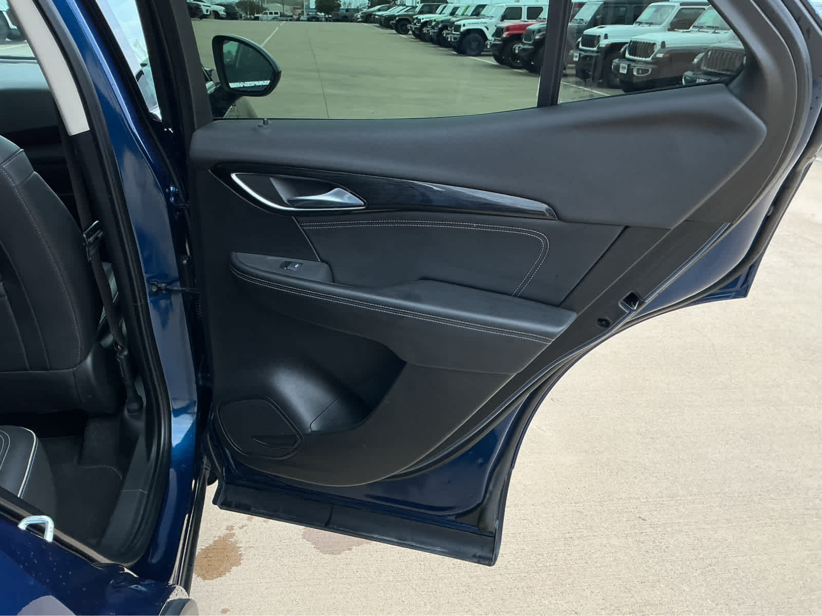 used 2023 Buick Envision car, priced at $27,650