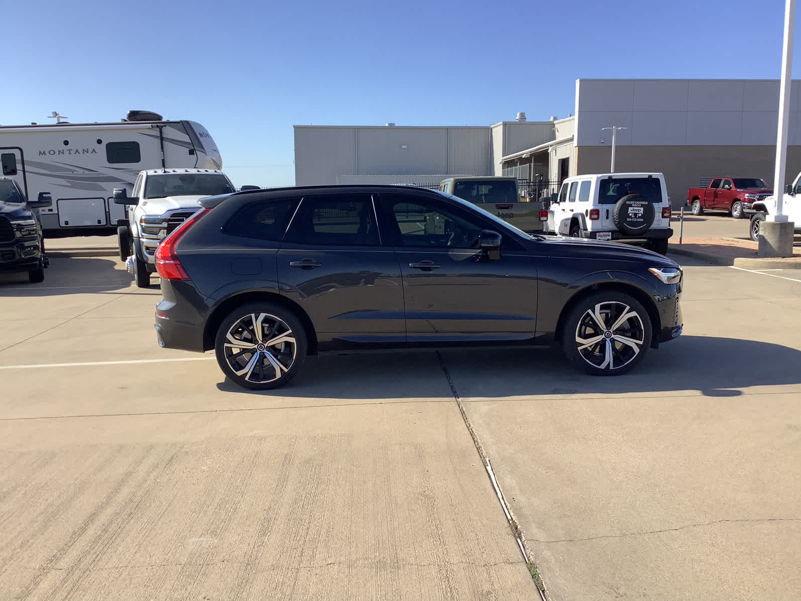 Used Car 2023 Volvo Xc60  Ultimate Dark Theme For Sale Under $40,000 In Waco, Texas