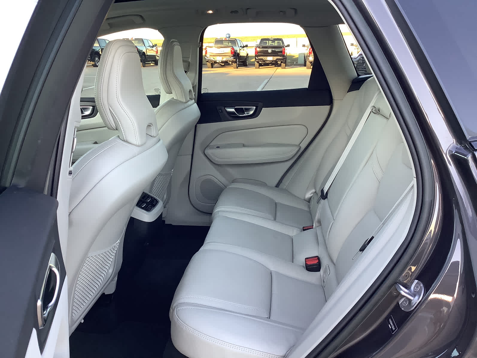 Used Car 2023 Volvo Xc60  Ultimate Dark Theme For Sale Under $40,000 In Waco, Texas