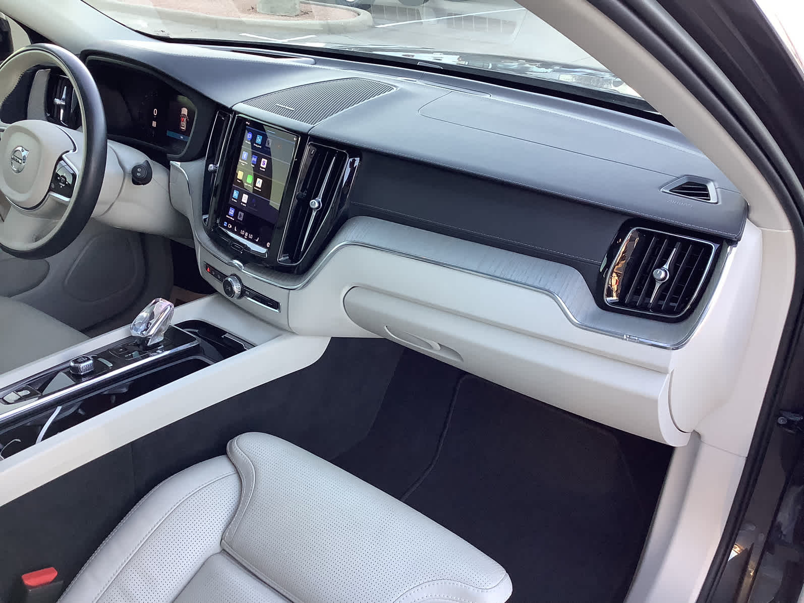 Used Car 2023 Volvo Xc60  Ultimate Dark Theme For Sale Under $40,000 In Waco, Texas