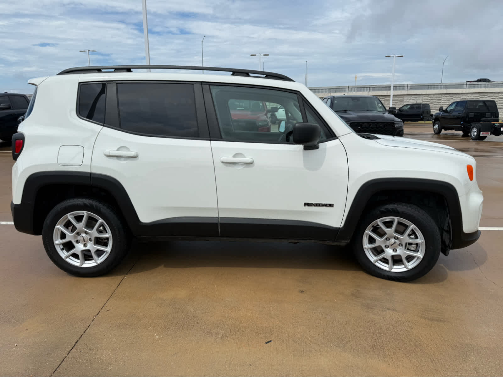 Used Car 2023 Jeep Renegade  Latitude For Sale Under $25,000 In Waco, Texas
