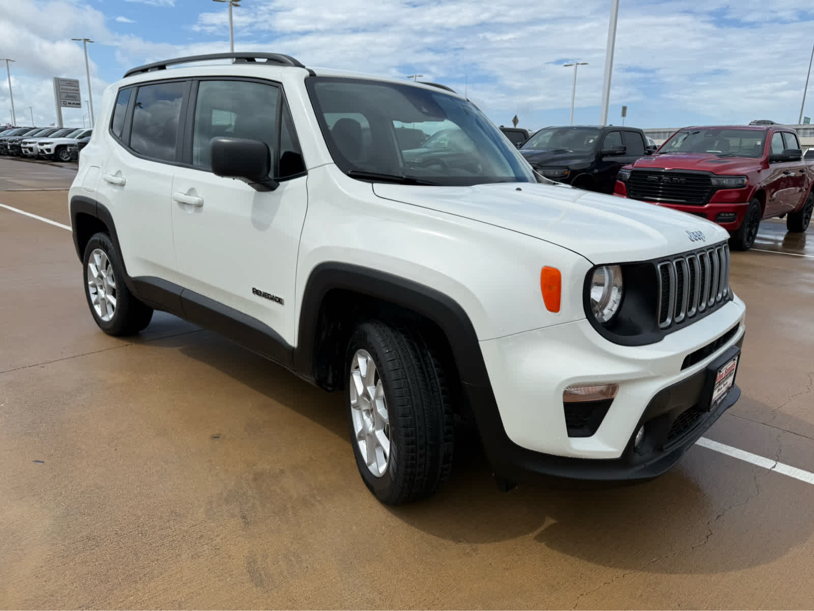 Used Car 2023 Jeep Renegade  Latitude For Sale Under $25,000 In Waco, Texas