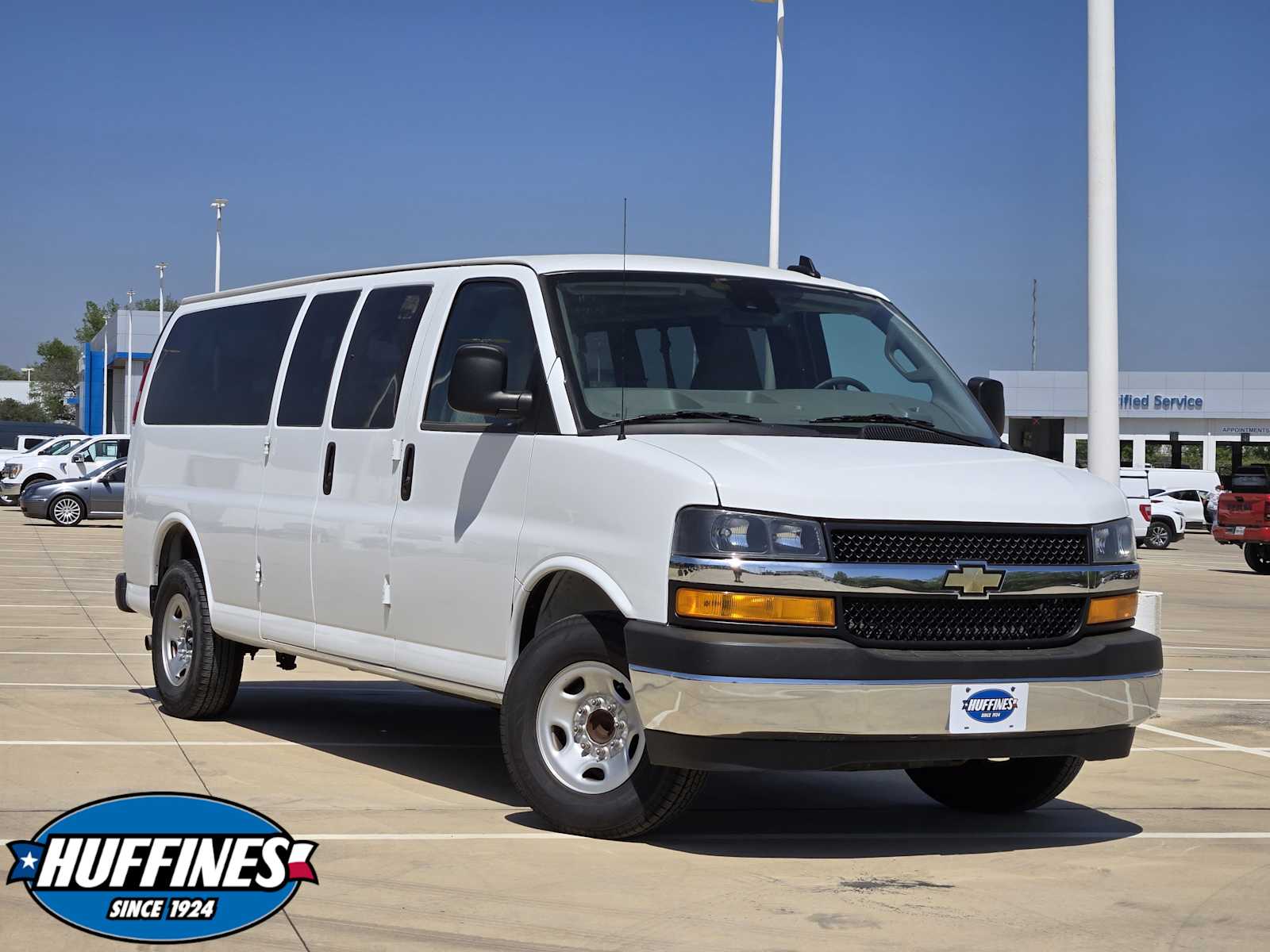 2024 Chevrolet Express 3500 LT Extended RWD