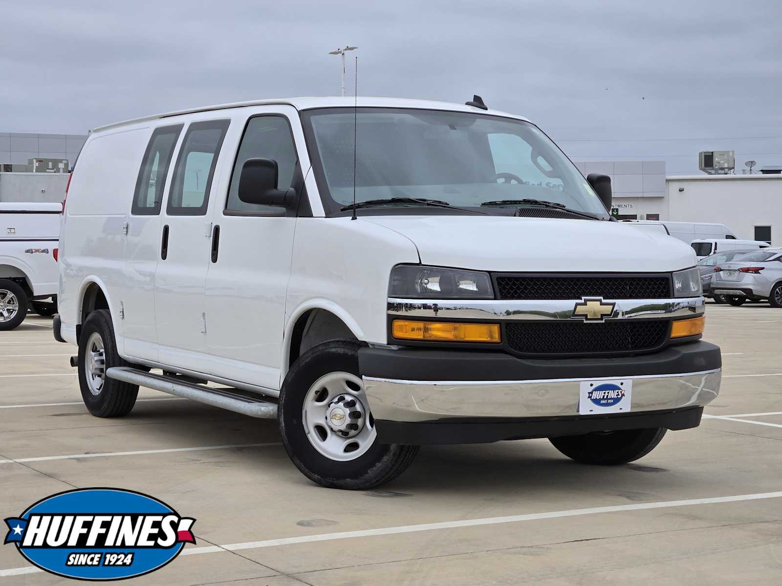2024 Chevrolet Express Cargo 2500 RWD