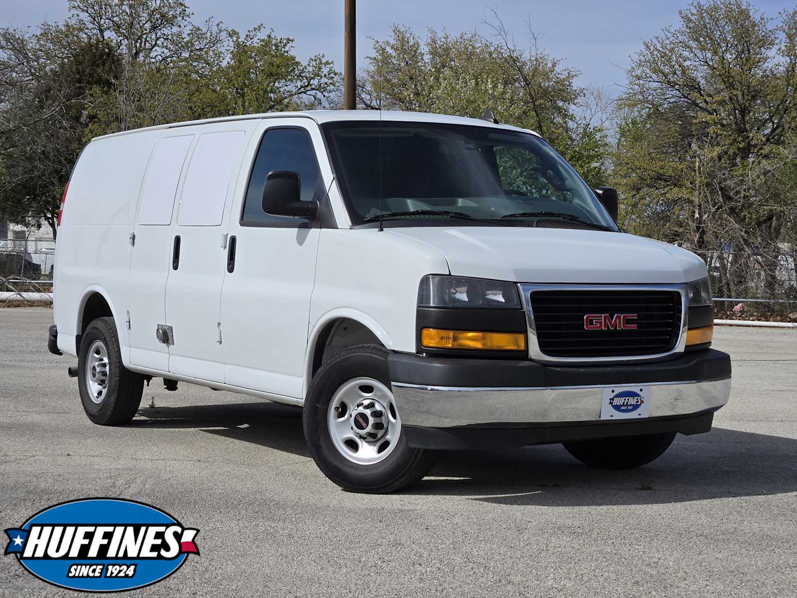 2021 GMC Savana Cargo 2500 RWD
