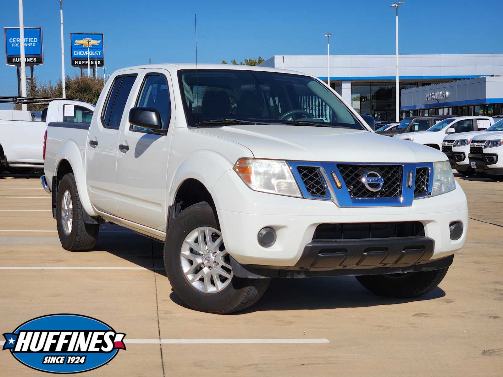 Nissan Frontier SV Crew Cab RWD