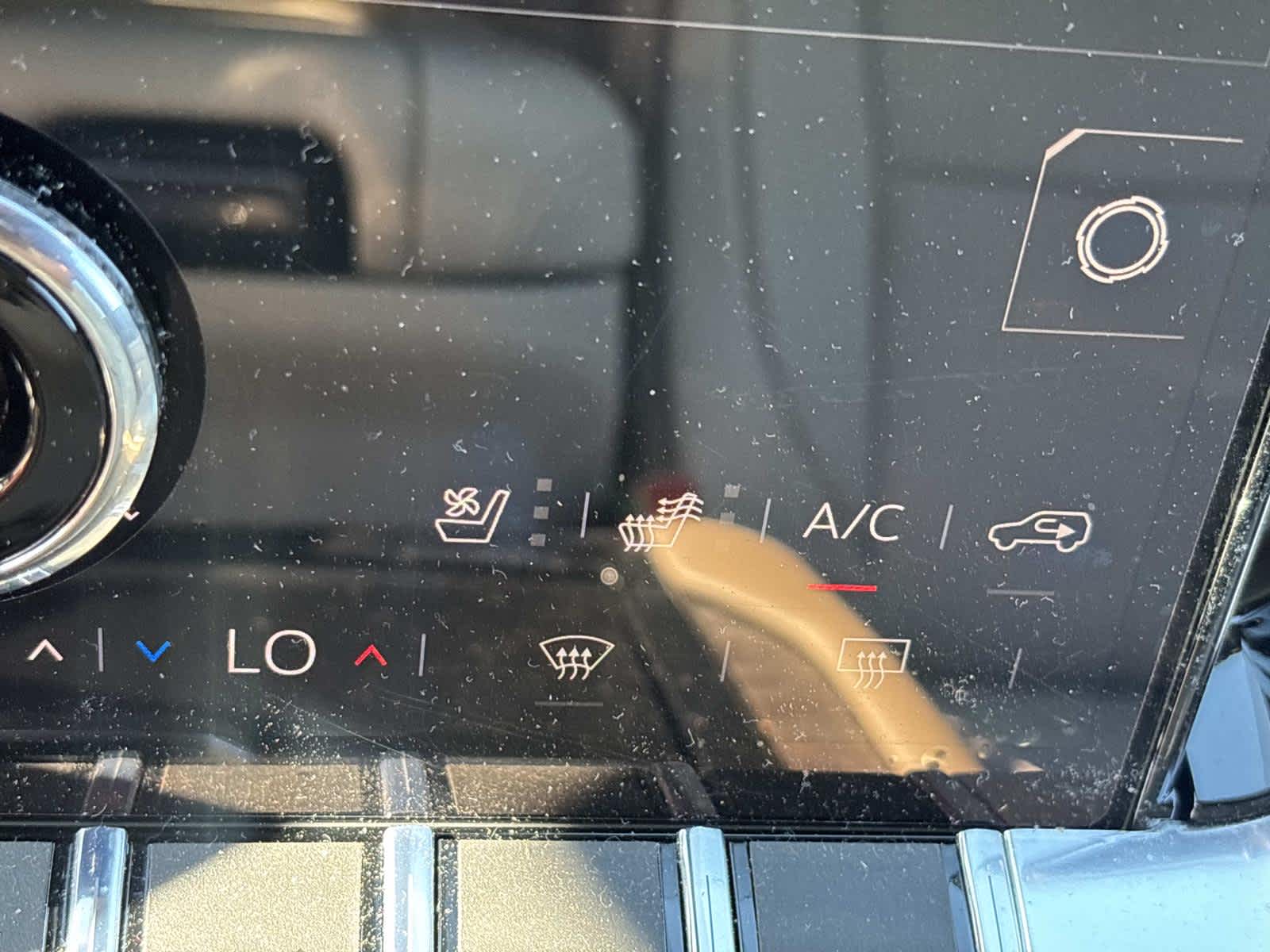 2026 GMC Yukon Denali - Photo 21