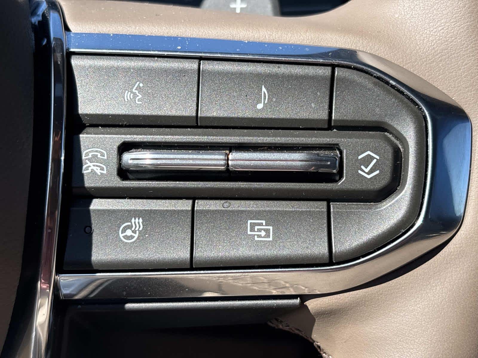 2026 GMC Yukon Denali - Photo 12