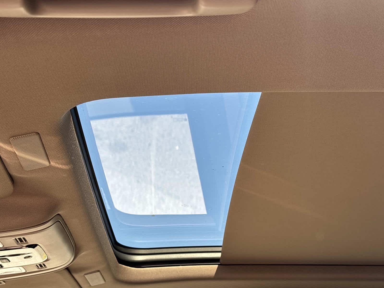 2026 GMC Yukon Denali - Photo 8