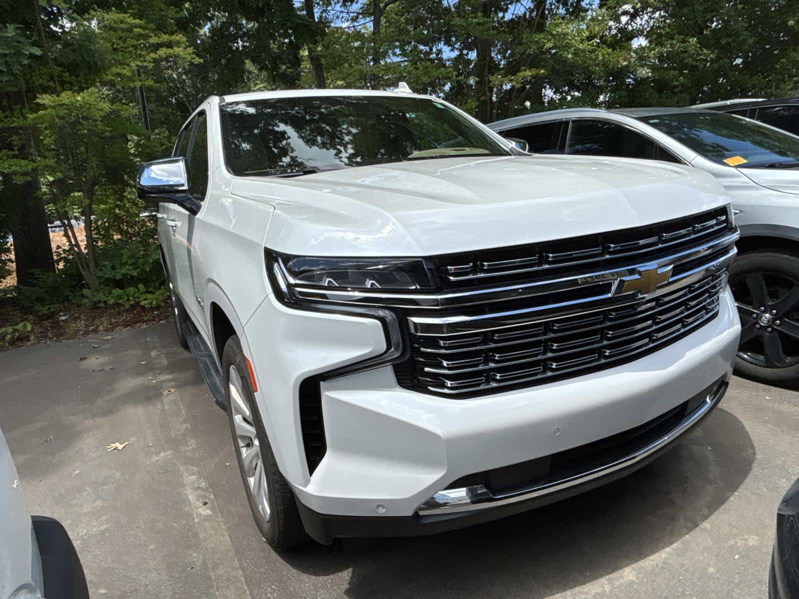 White (Iridescent Pearl Tricoat) 2024 Chevrolet Tahoe SUV / Crossover Four-Wheel Drive Automatic