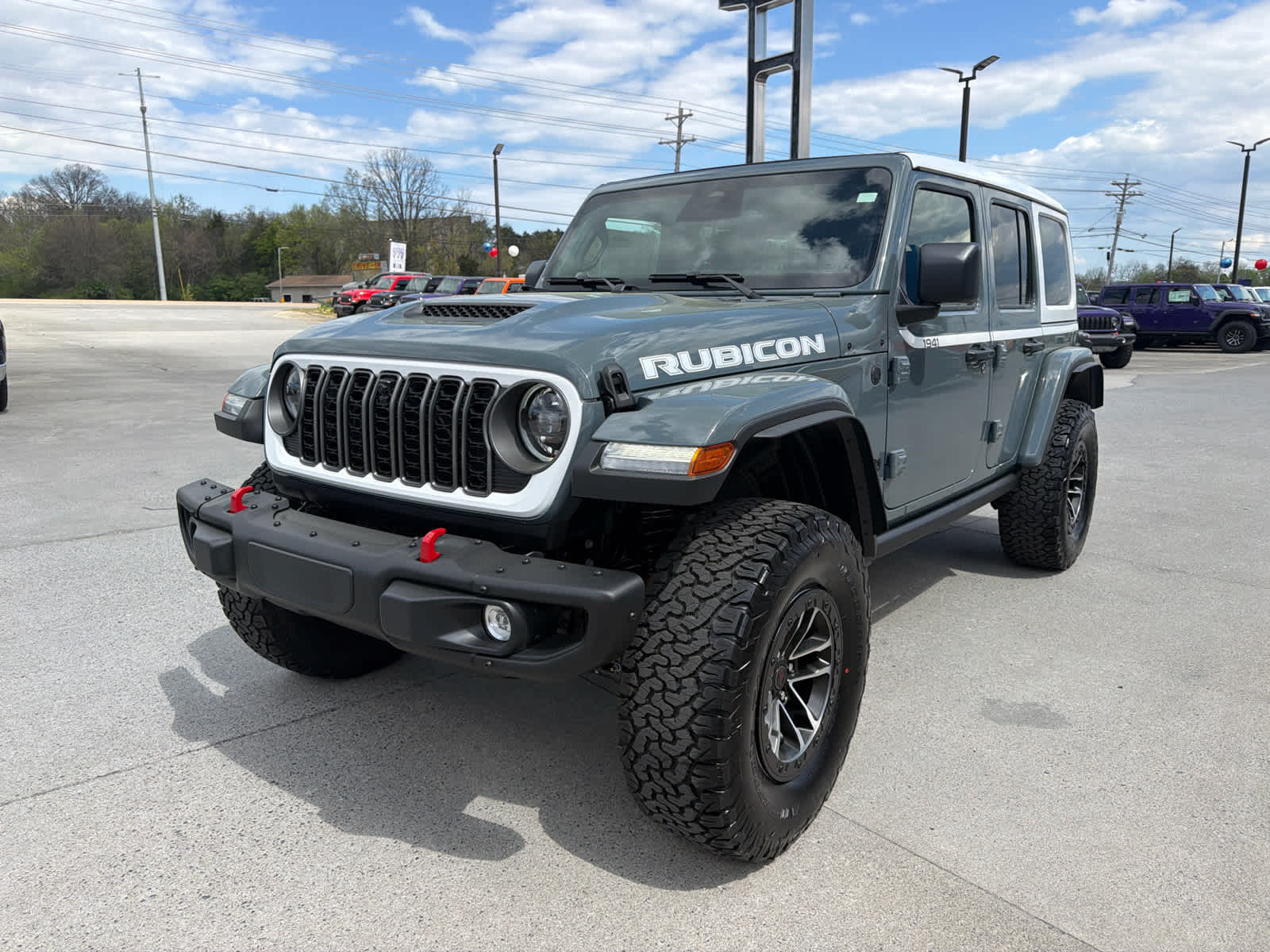 View vehicle photo 4