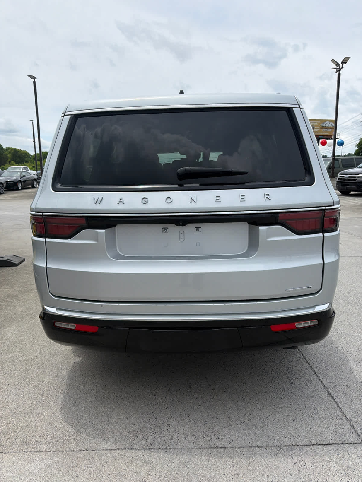 2024 Jeep Wagoneer #8