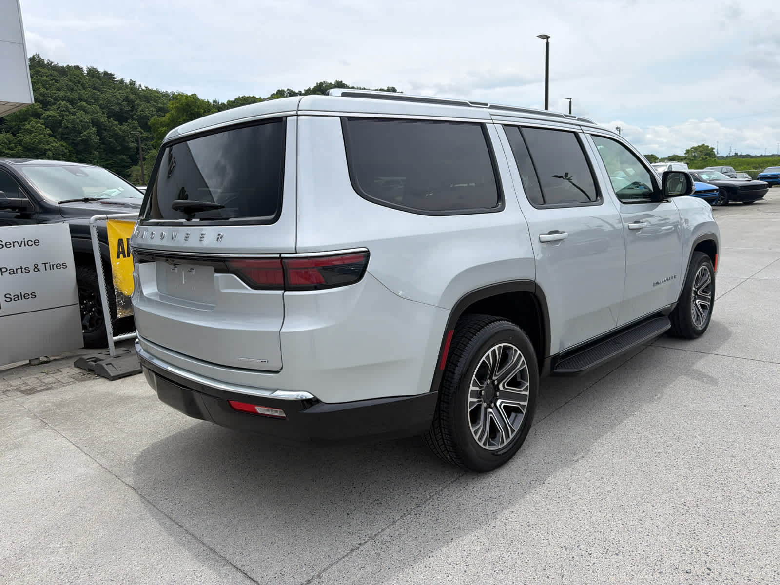 2024 Jeep Wagoneer #7