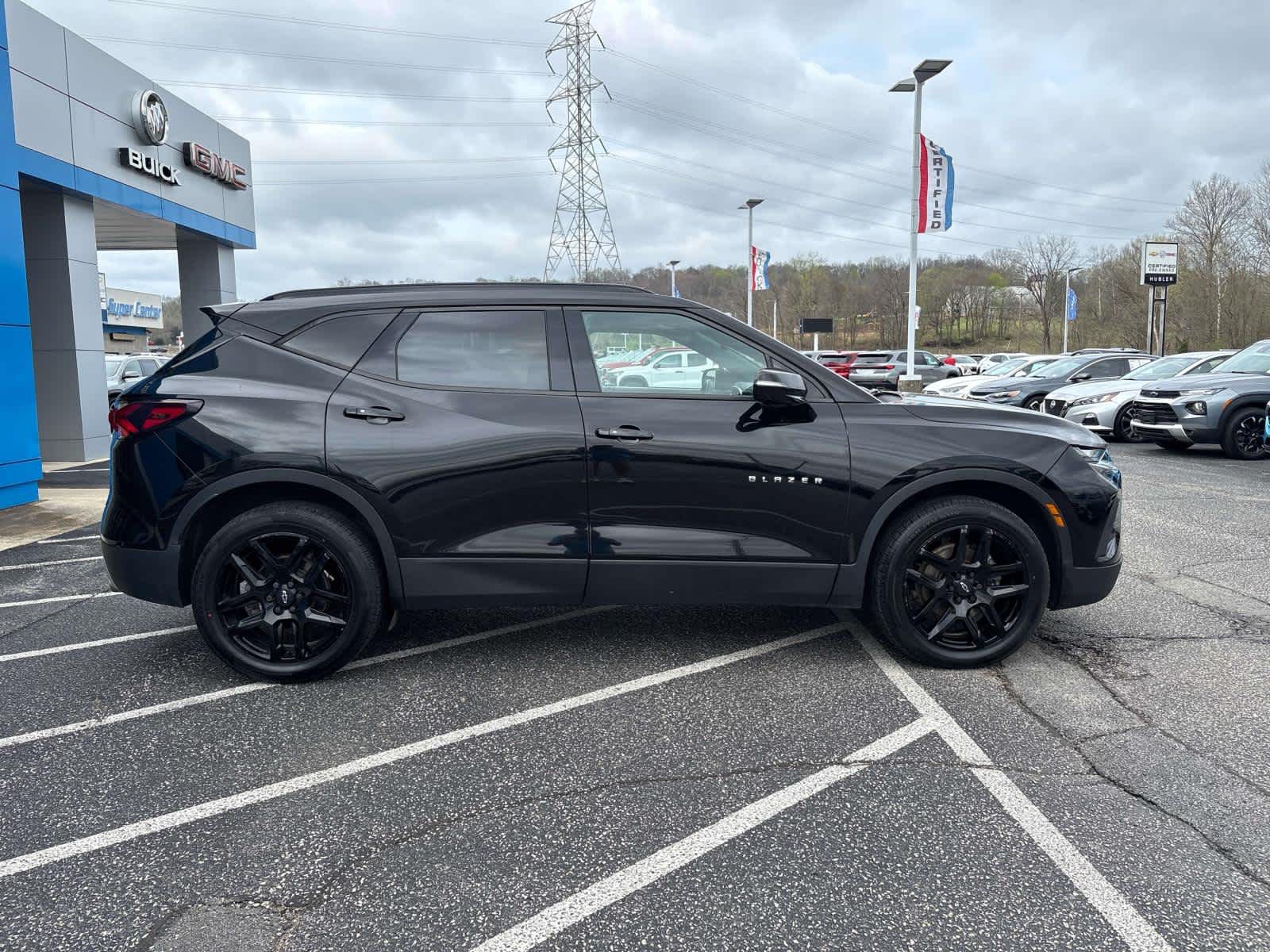 View vehicle photo 7