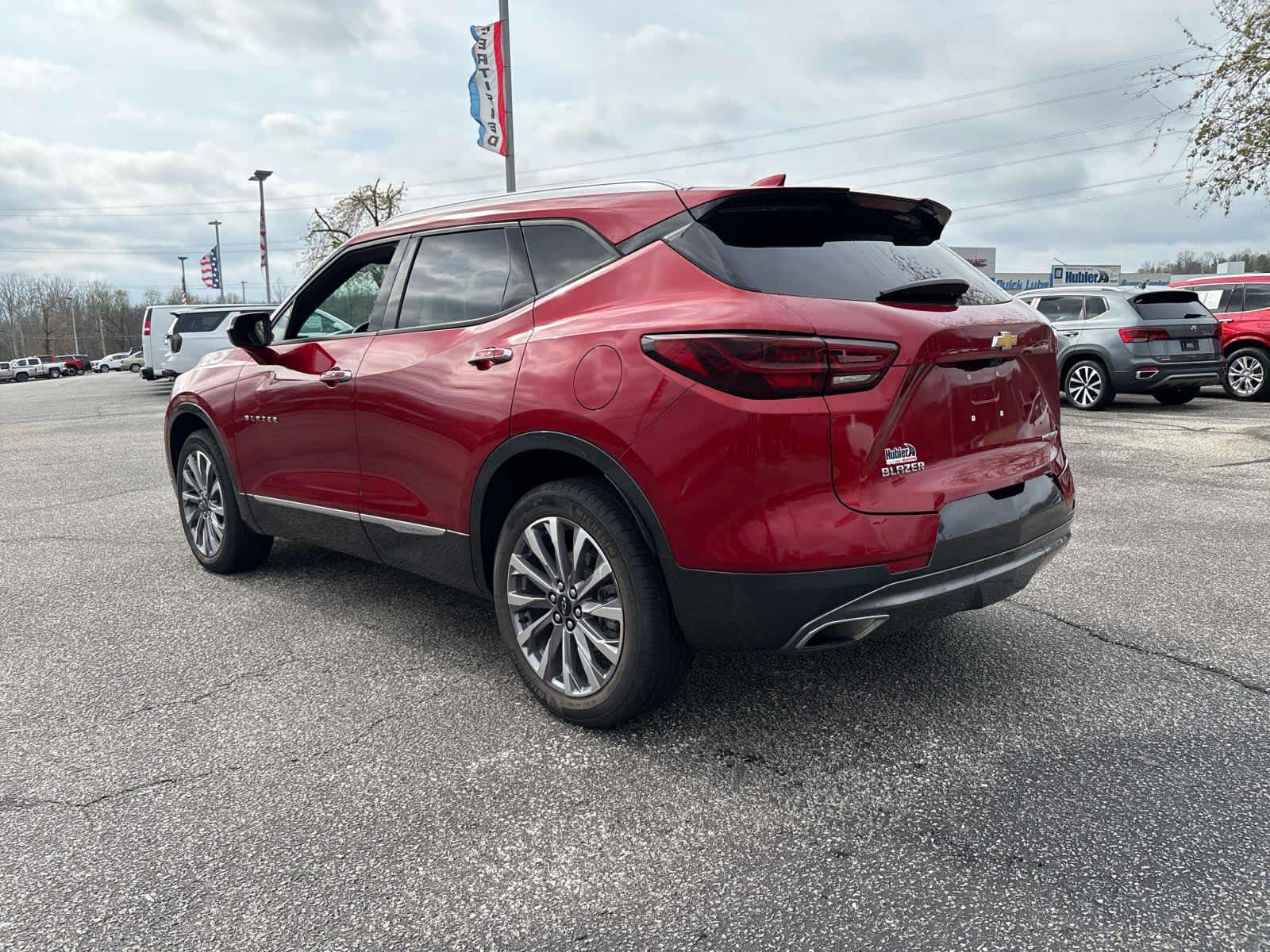 View vehicle photo 3