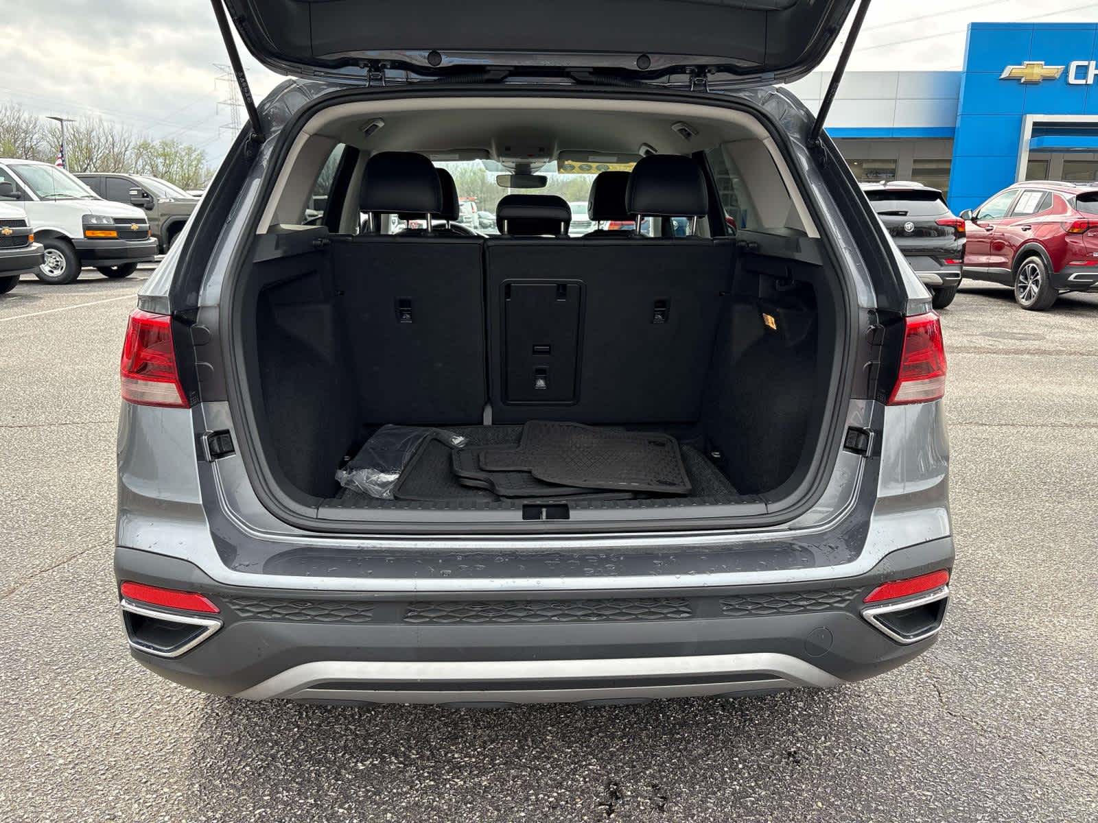 View vehicle photo 5