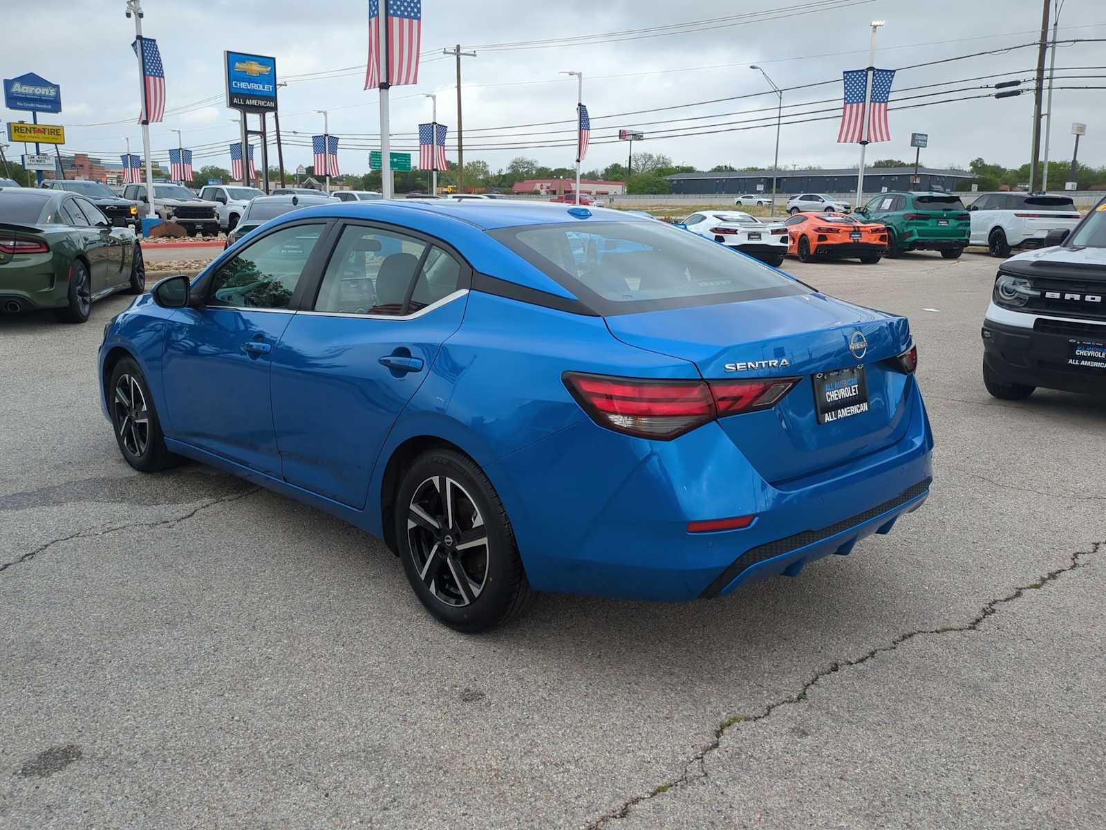 View vehicle photo 6