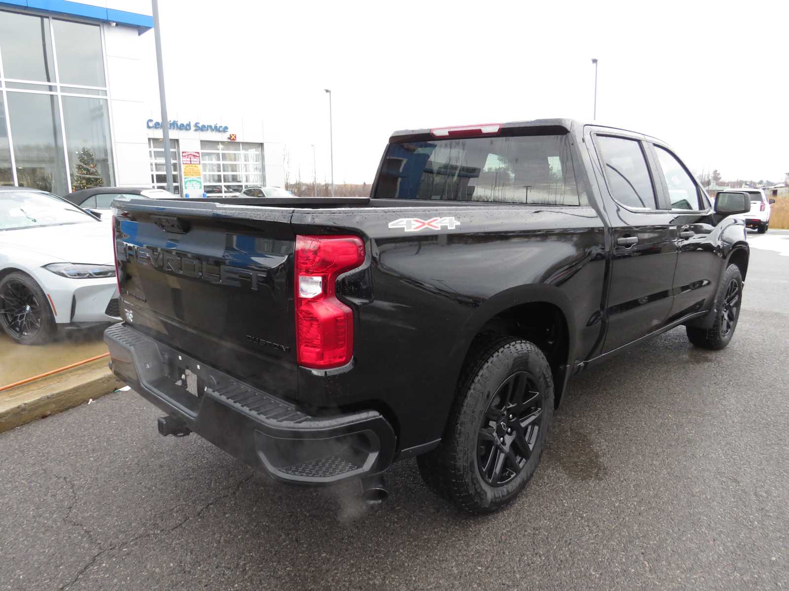 2022 Chevrolet Silverado 1500 Custom 4WD Crew Cab 147 3