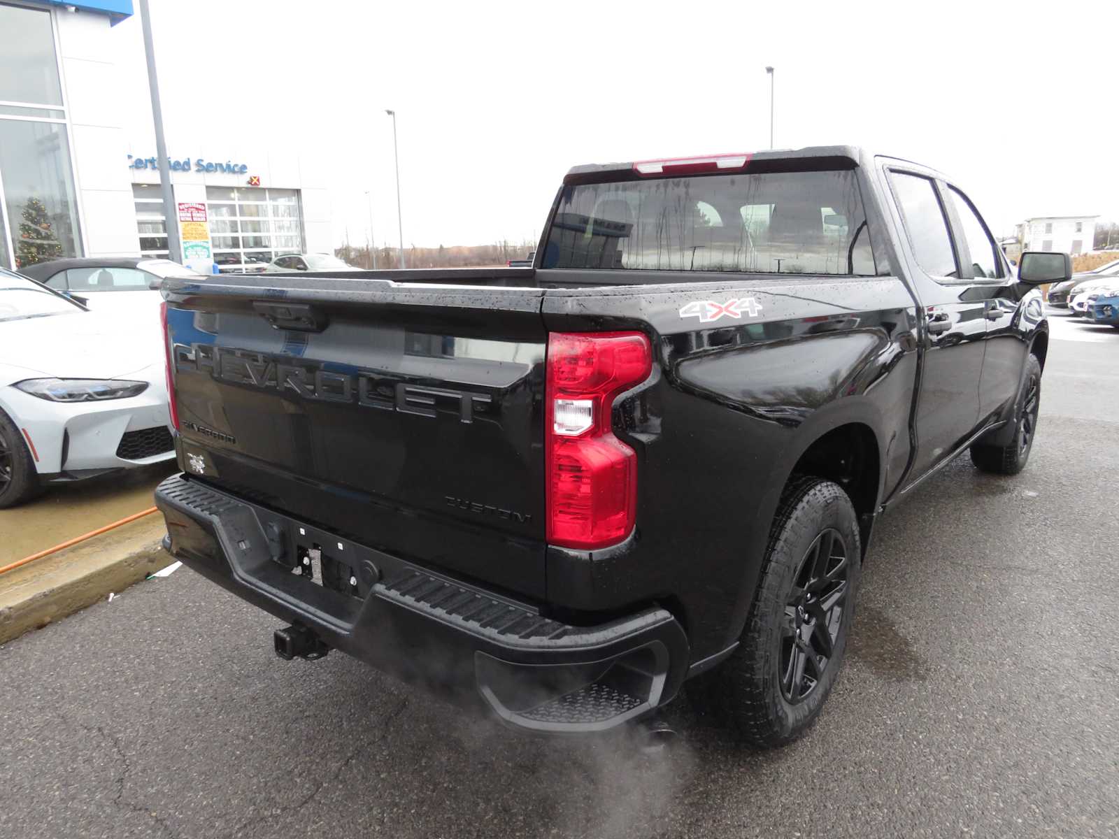 2022 Chevrolet Silverado 1500 Custom 4WD Crew Cab 147 4