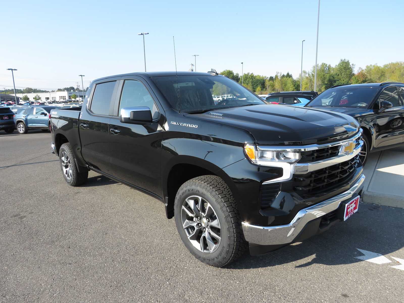 2025 Chevrolet Silverado 1500 LT 4WD Crew Cab 147 2