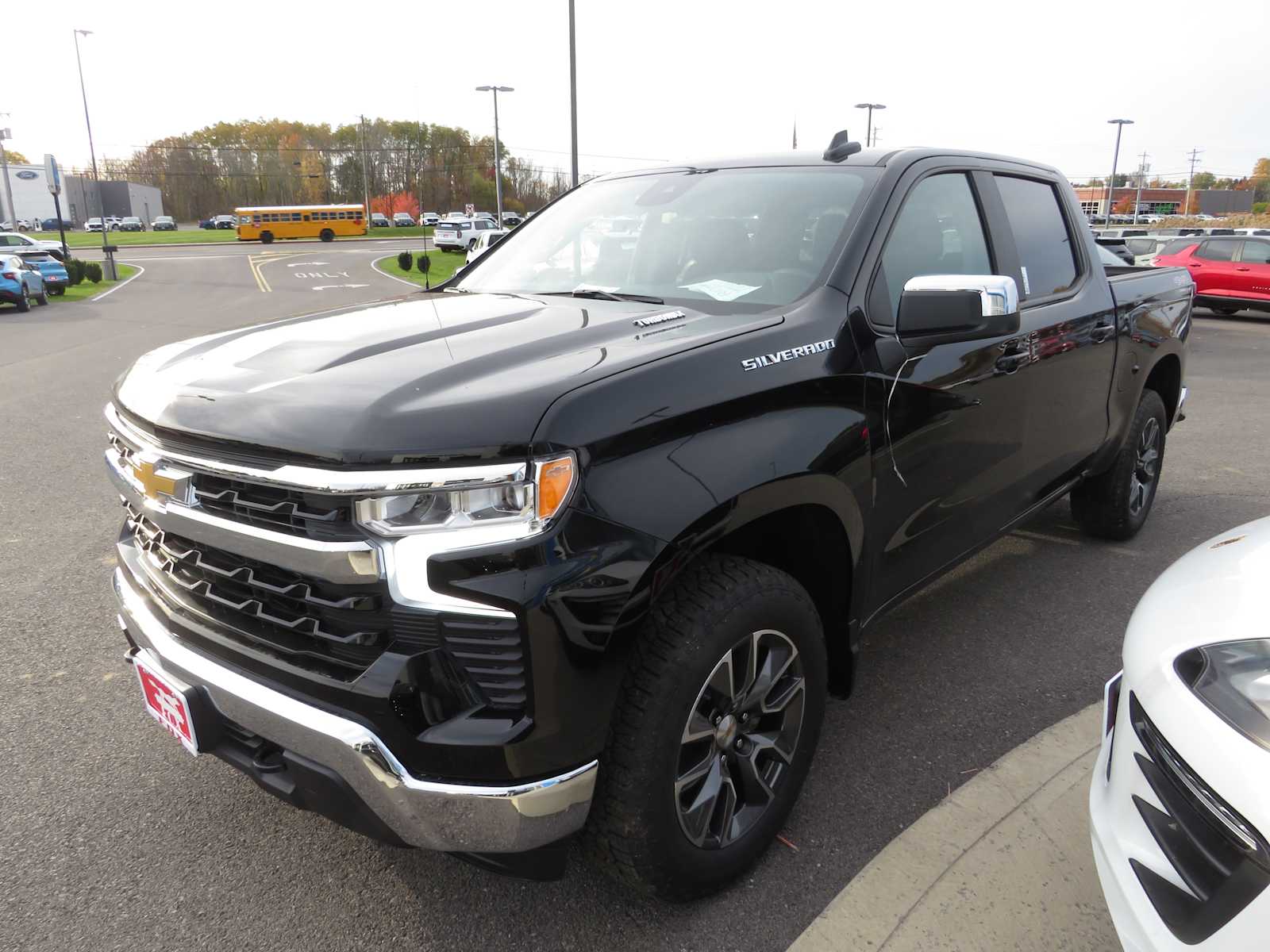 2025 Chevrolet Silverado 1500 LT 4WD Crew Cab 147 6