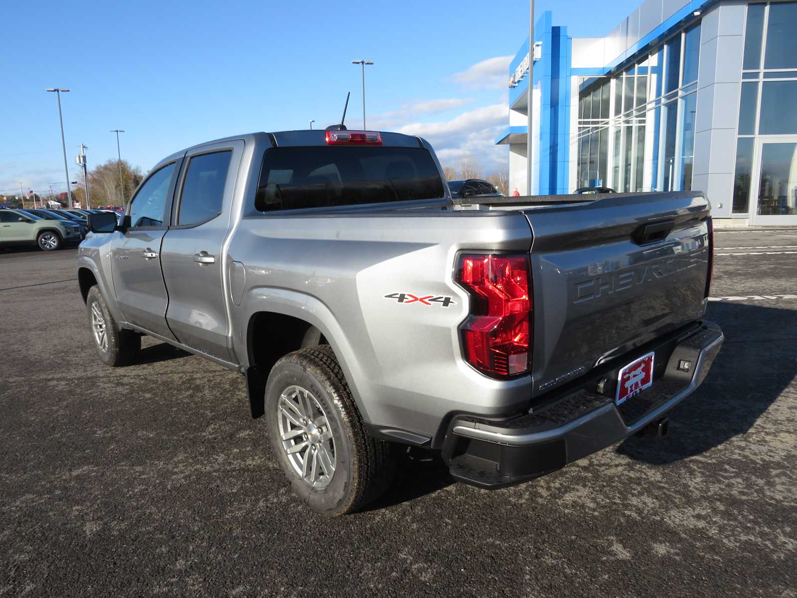 2024 Chevrolet Colorado 4WD LT Crew Cab 8