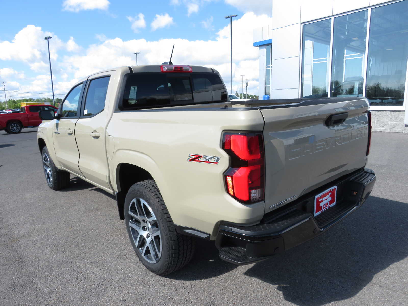 2024 Chevrolet Colorado 4WD Z71 Crew Cab 9