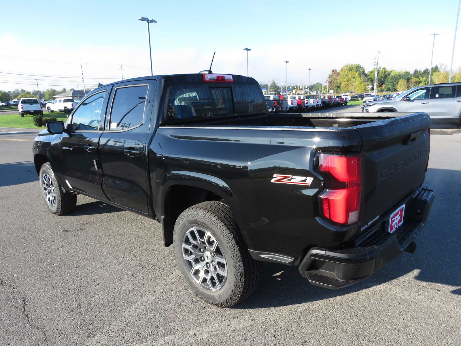 2024 Chevrolet Colorado 4WD Z71 Crew Cab 8