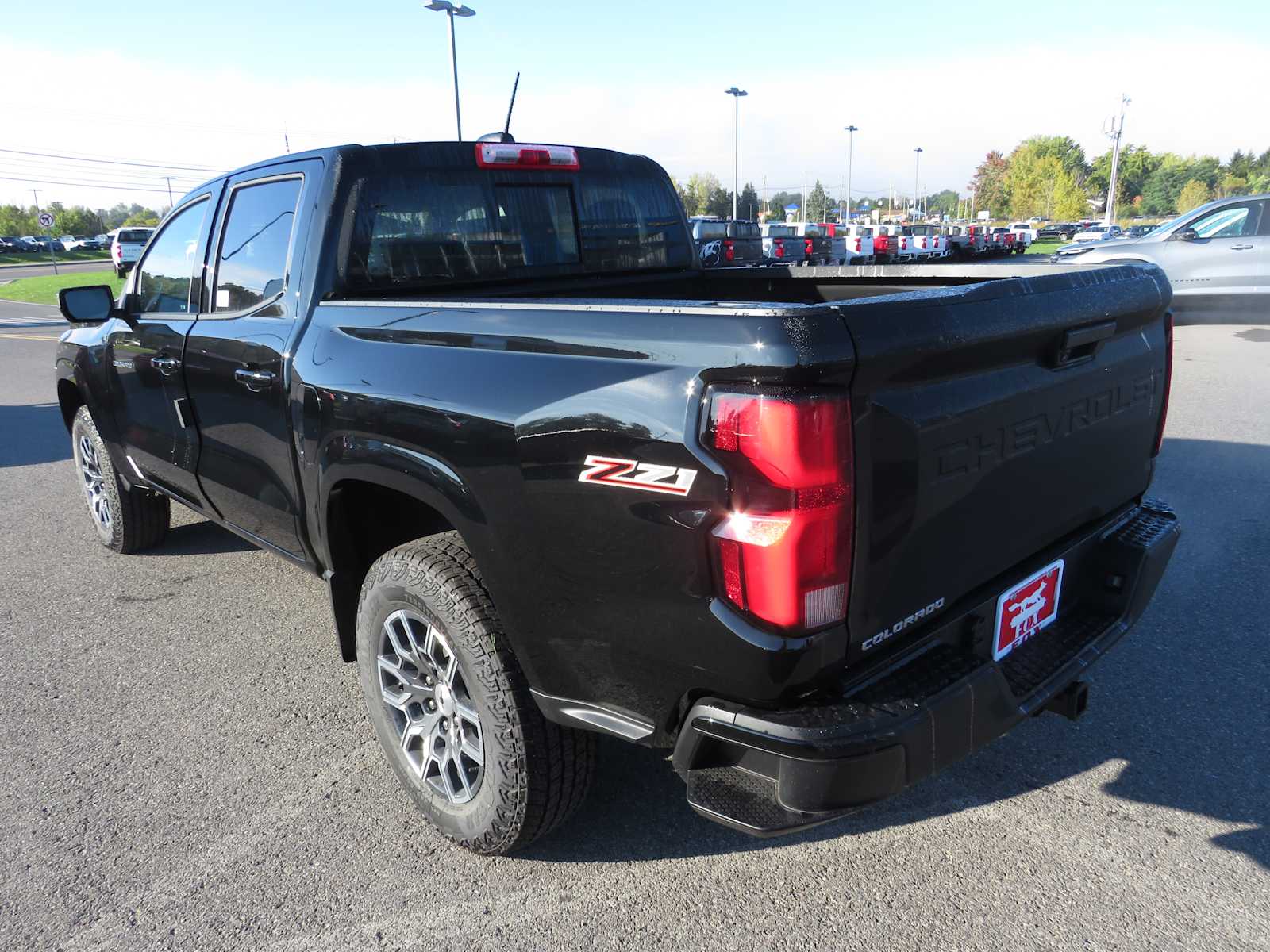 2024 Chevrolet Colorado 4WD Z71 Crew Cab 9